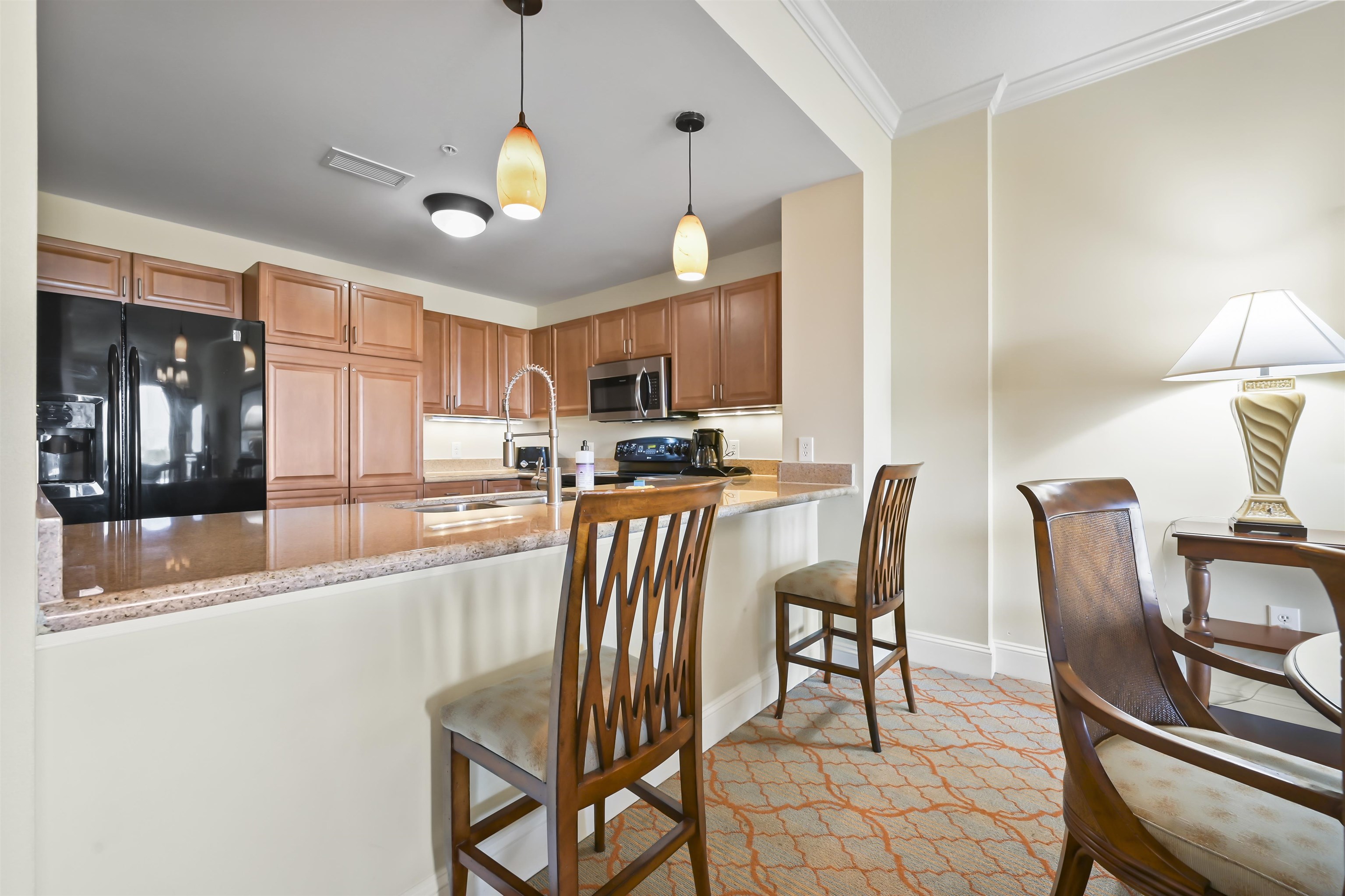 8121 Amalfi Pl. Property Photo 7