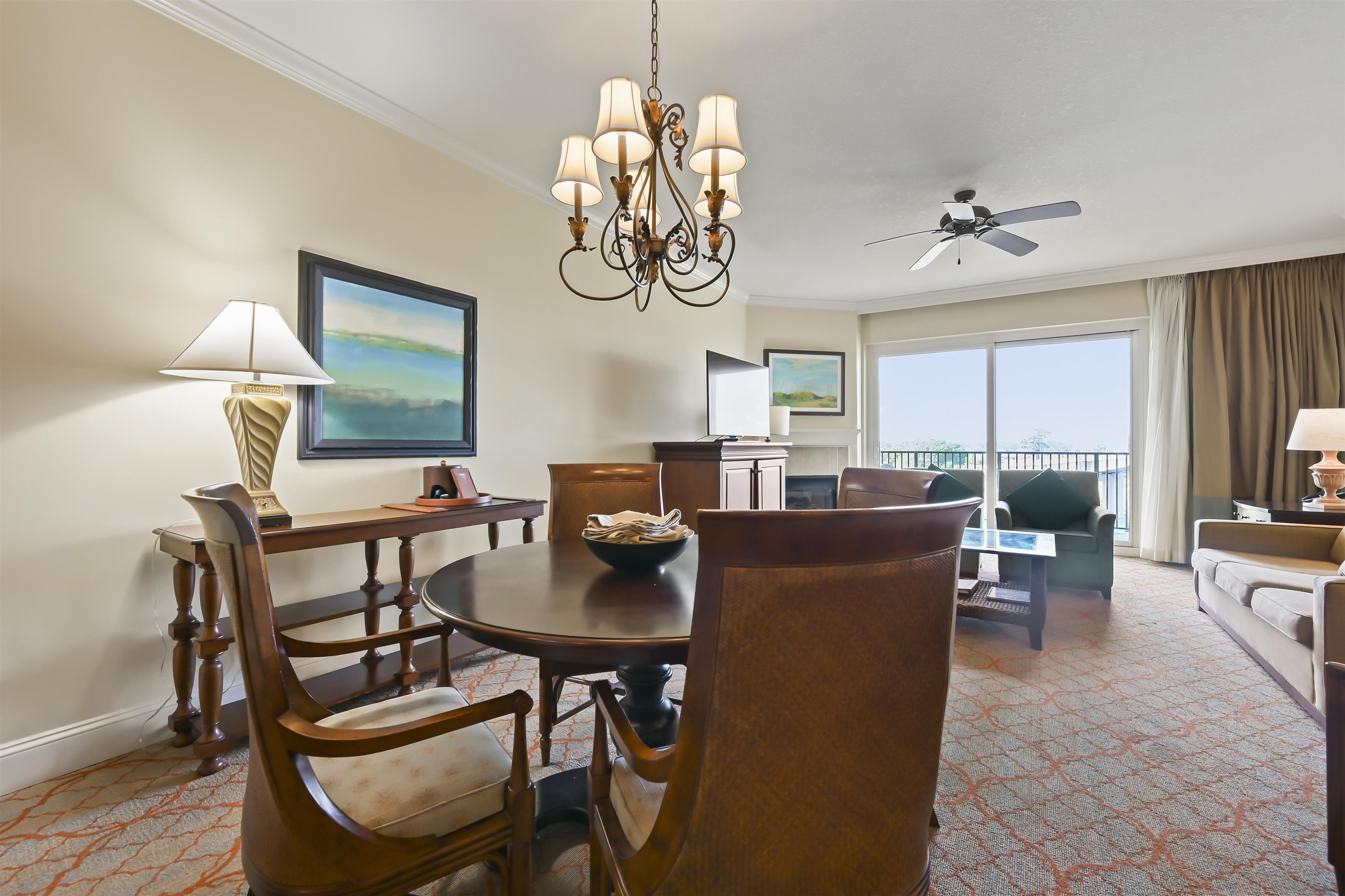 8121 Amalfi Pl. Property Photo 8