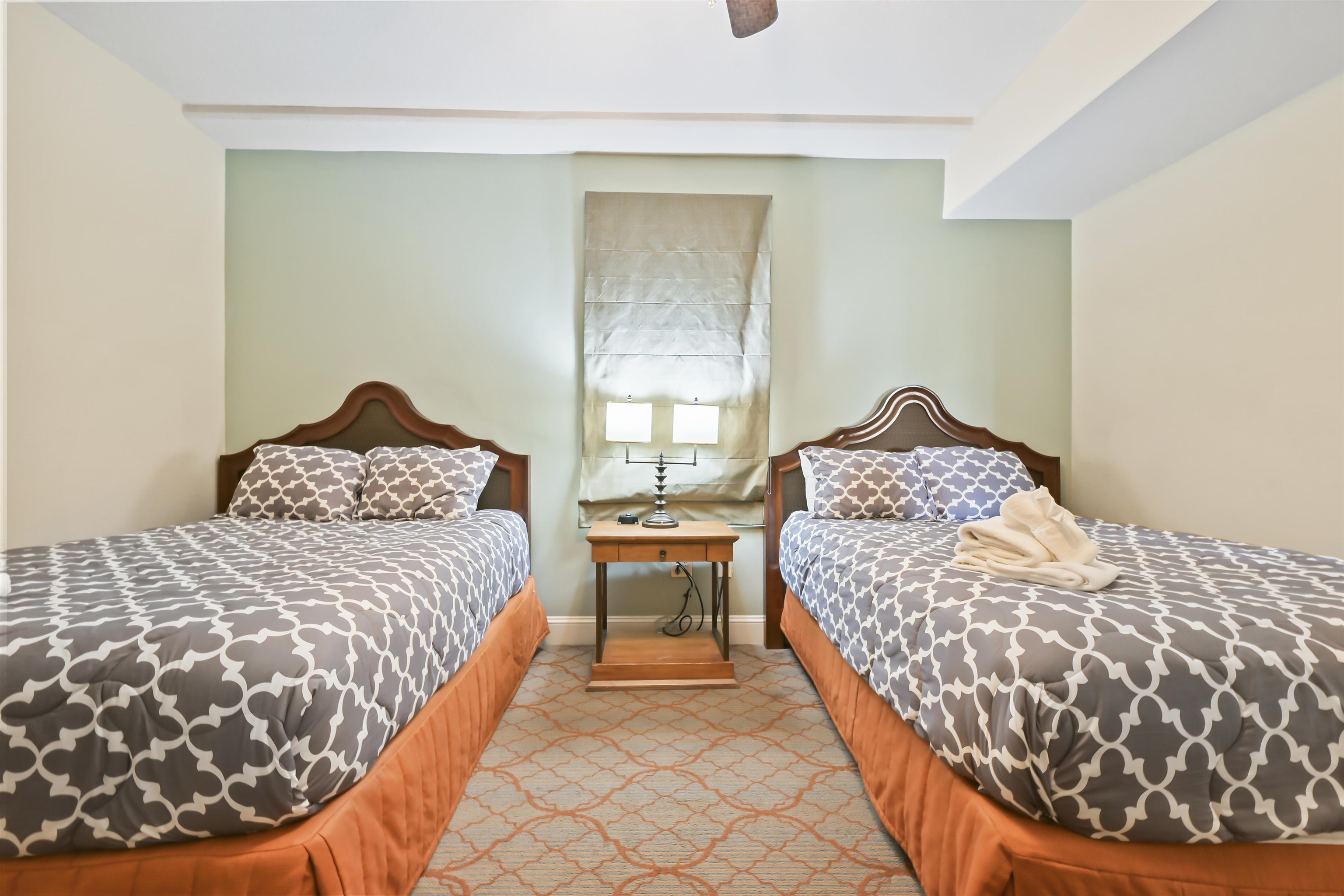 8121 Amalfi Pl. Property Photo 15