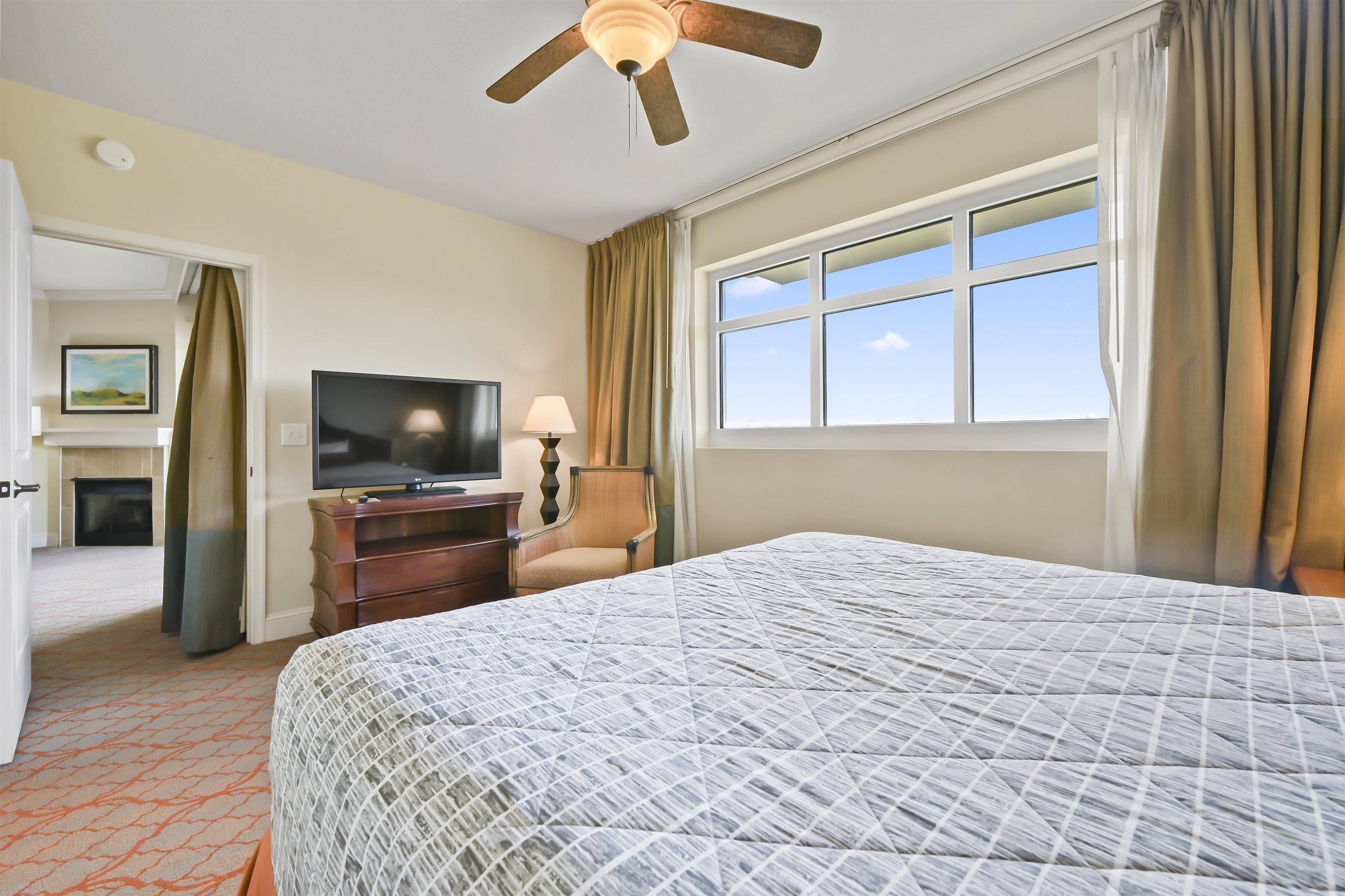 8121 Amalfi Pl. Property Photo 23