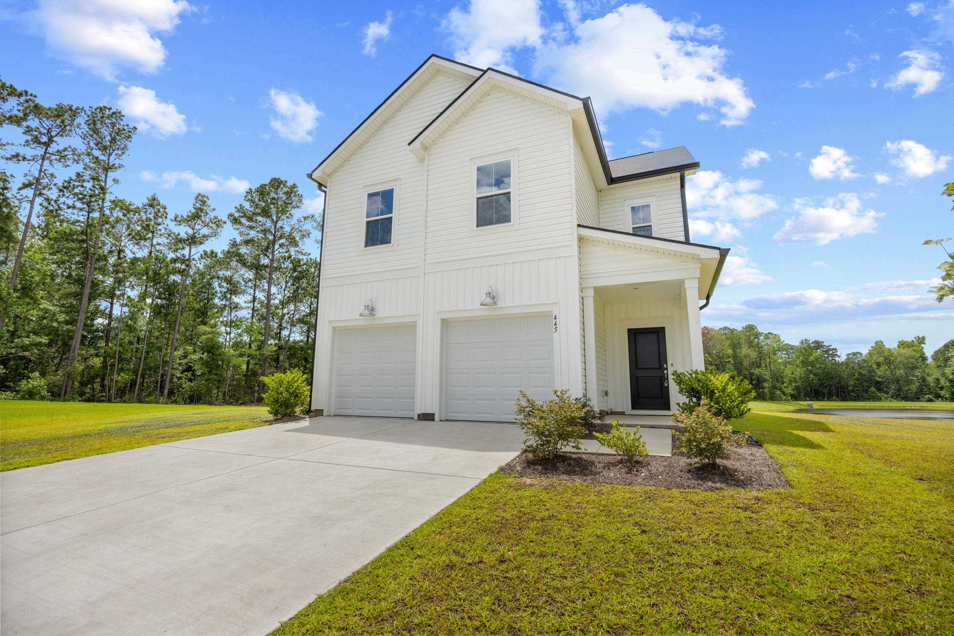 445 Falling Leaf Loop Property Photo 1