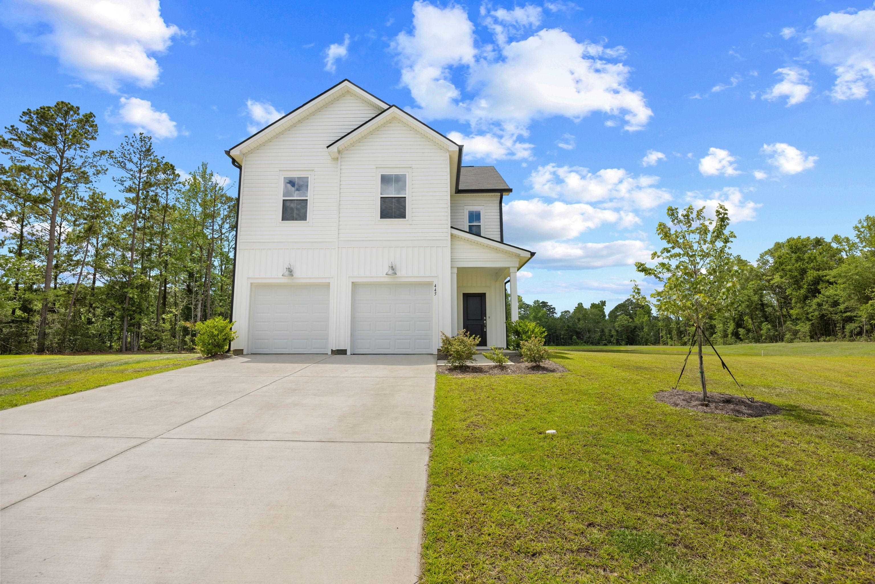 445 Falling Leaf Loop Property Photo 2