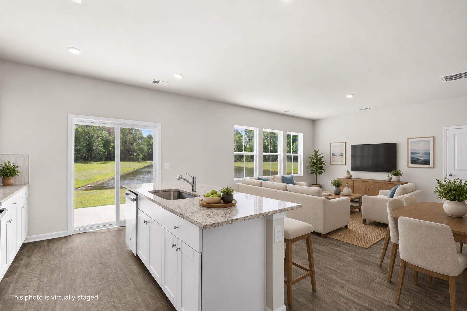 445 Falling Leaf Loop Property Photo 14