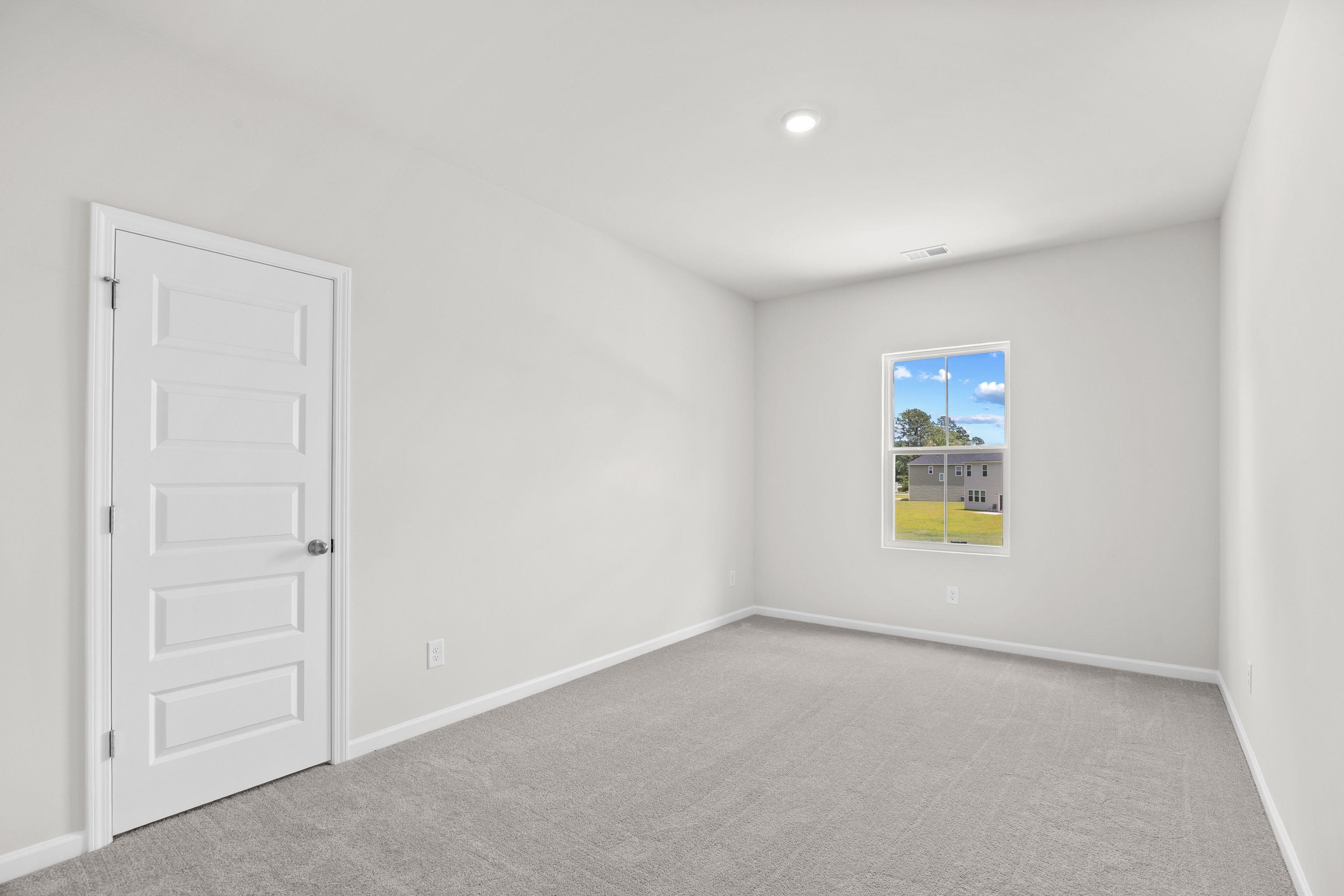 445 Falling Leaf Loop Property Photo 29