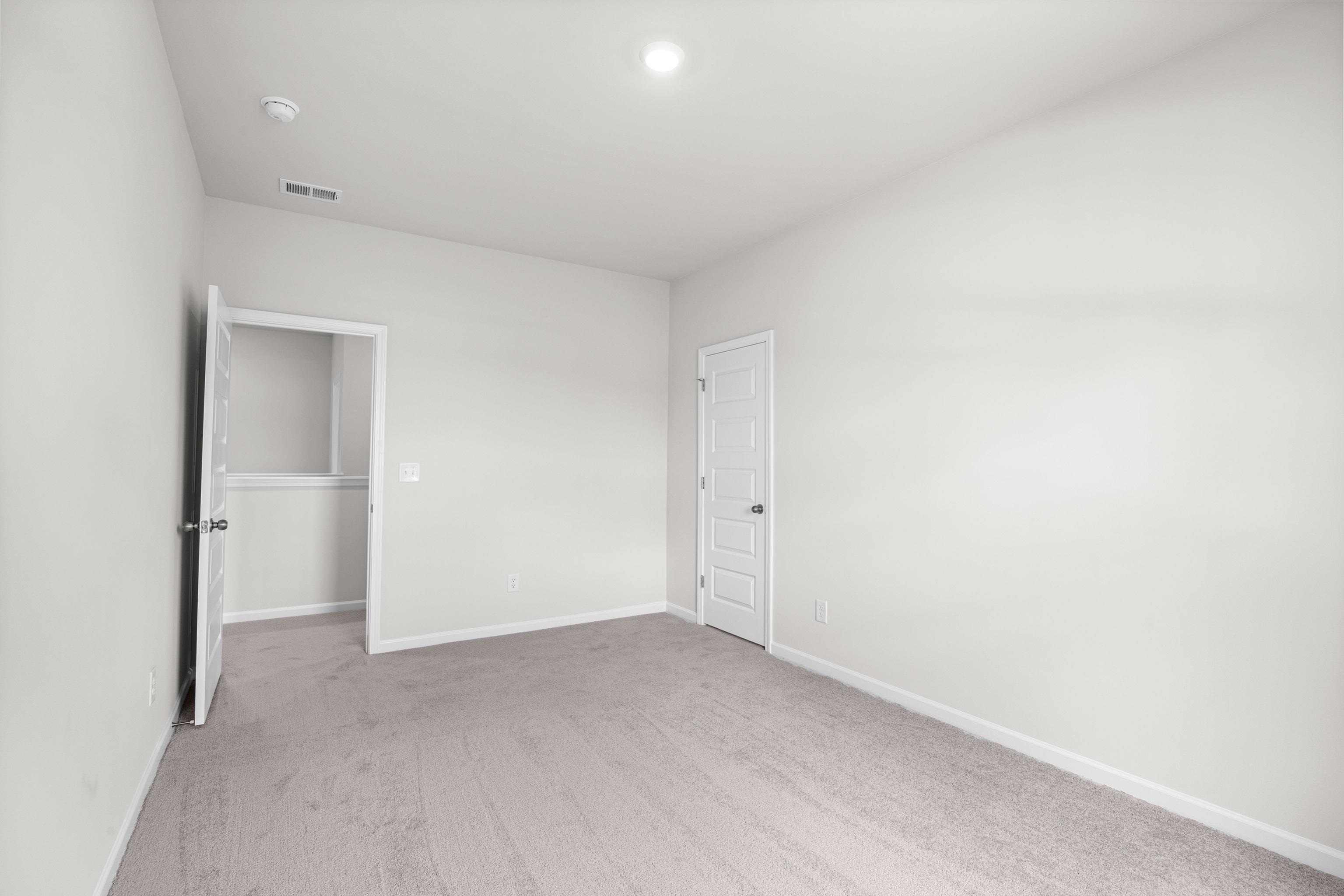445 Falling Leaf Loop Property Photo 30