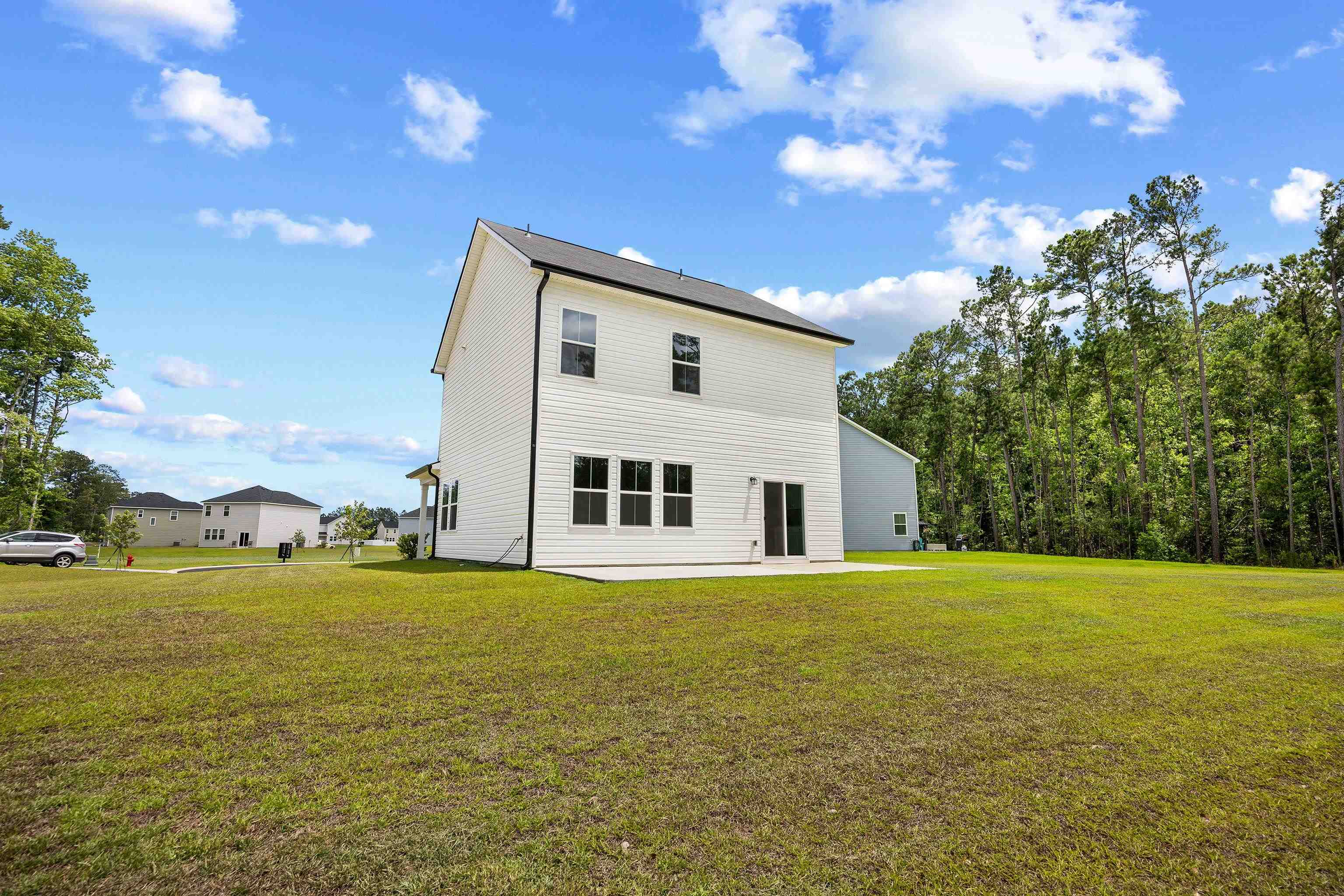 445 Falling Leaf Loop Property Photo 35
