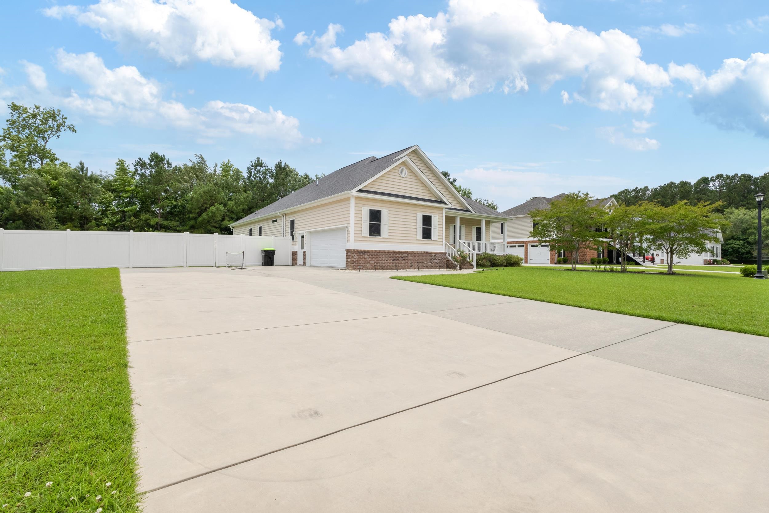 112 Pottery Landing Dr. Property Photo 3