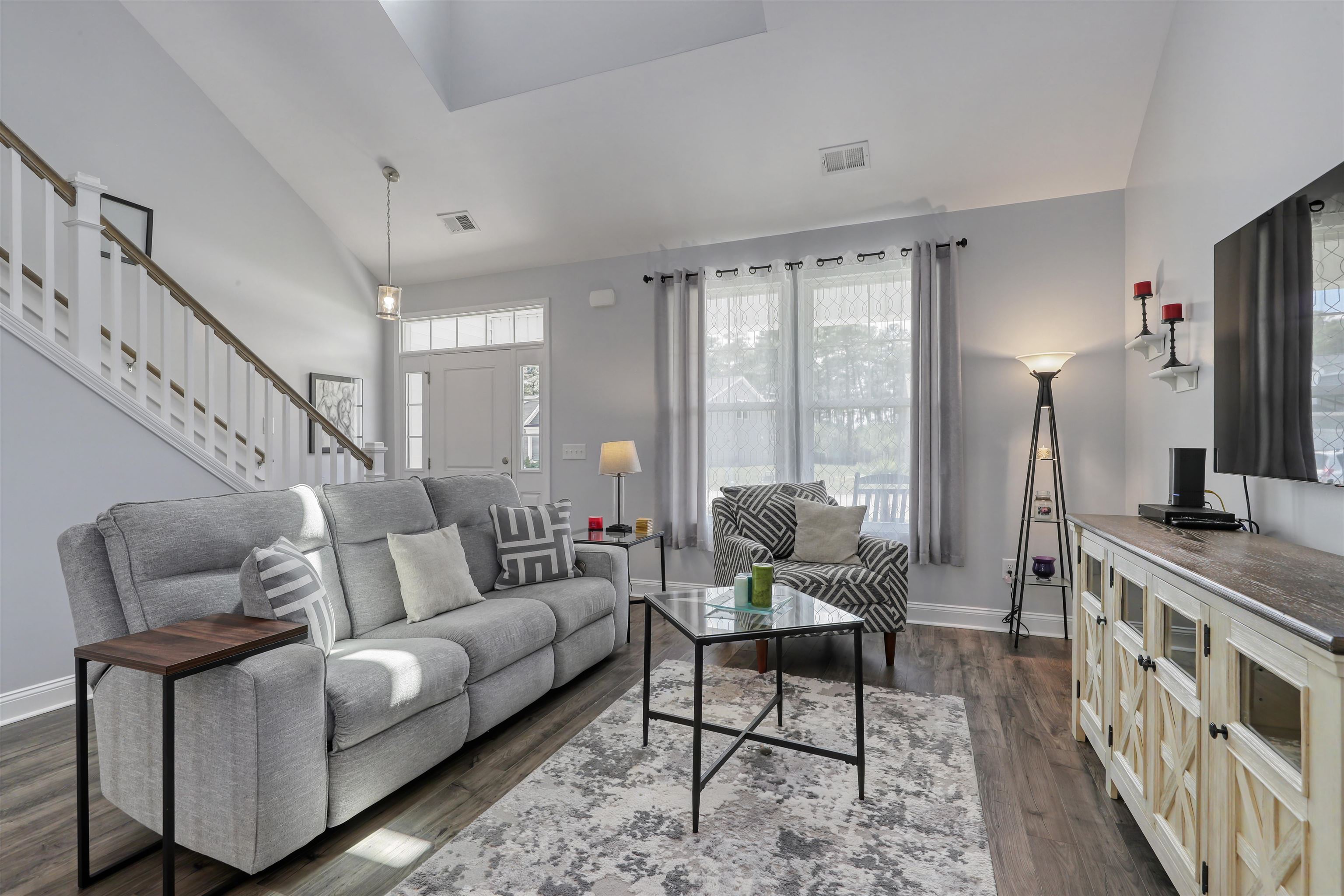 249 Astoria Park Loop Property Photo 6
