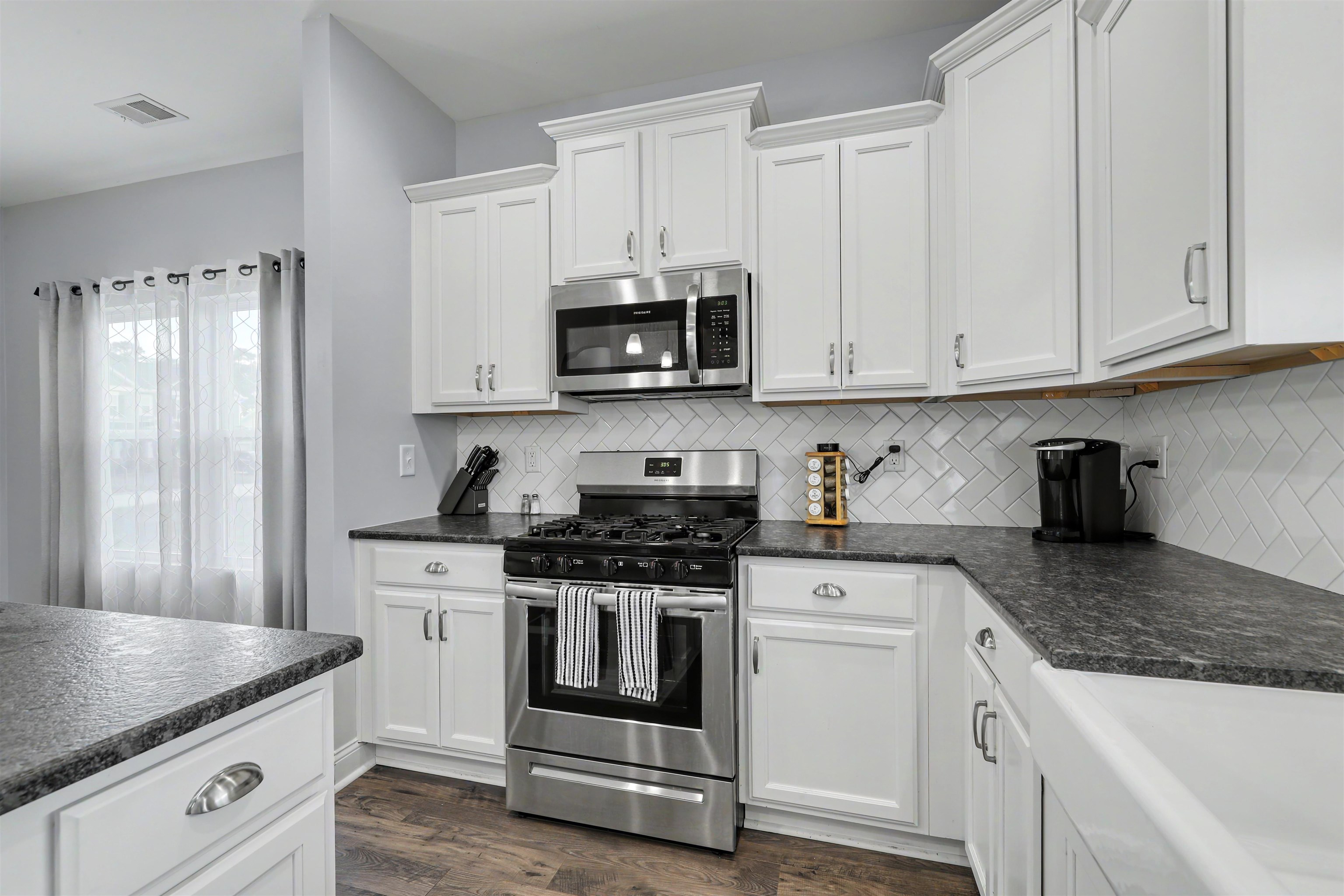 249 Astoria Park Loop Property Photo 11