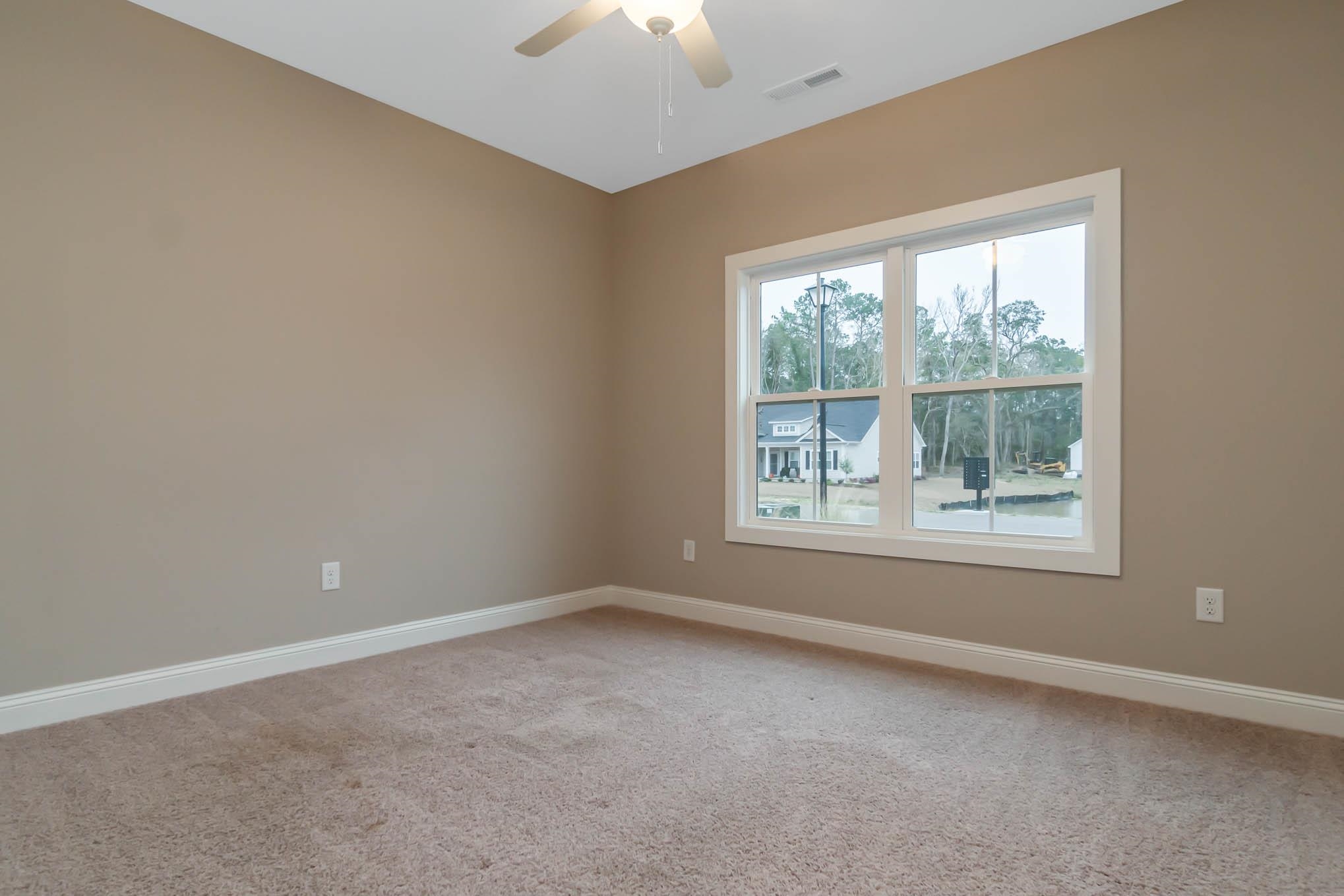 1529 Crooked Hook Rd. Property Photo 5