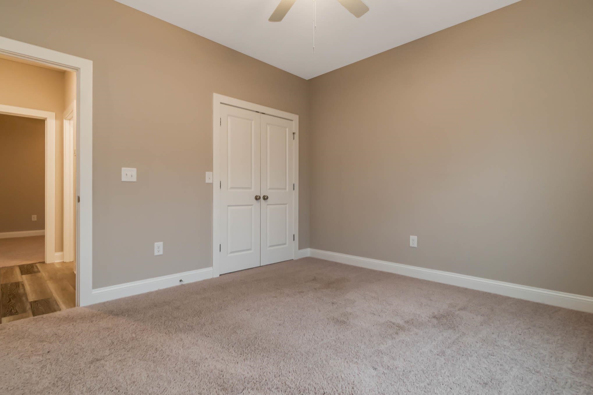 1529 Crooked Hook Rd. Property Photo 6