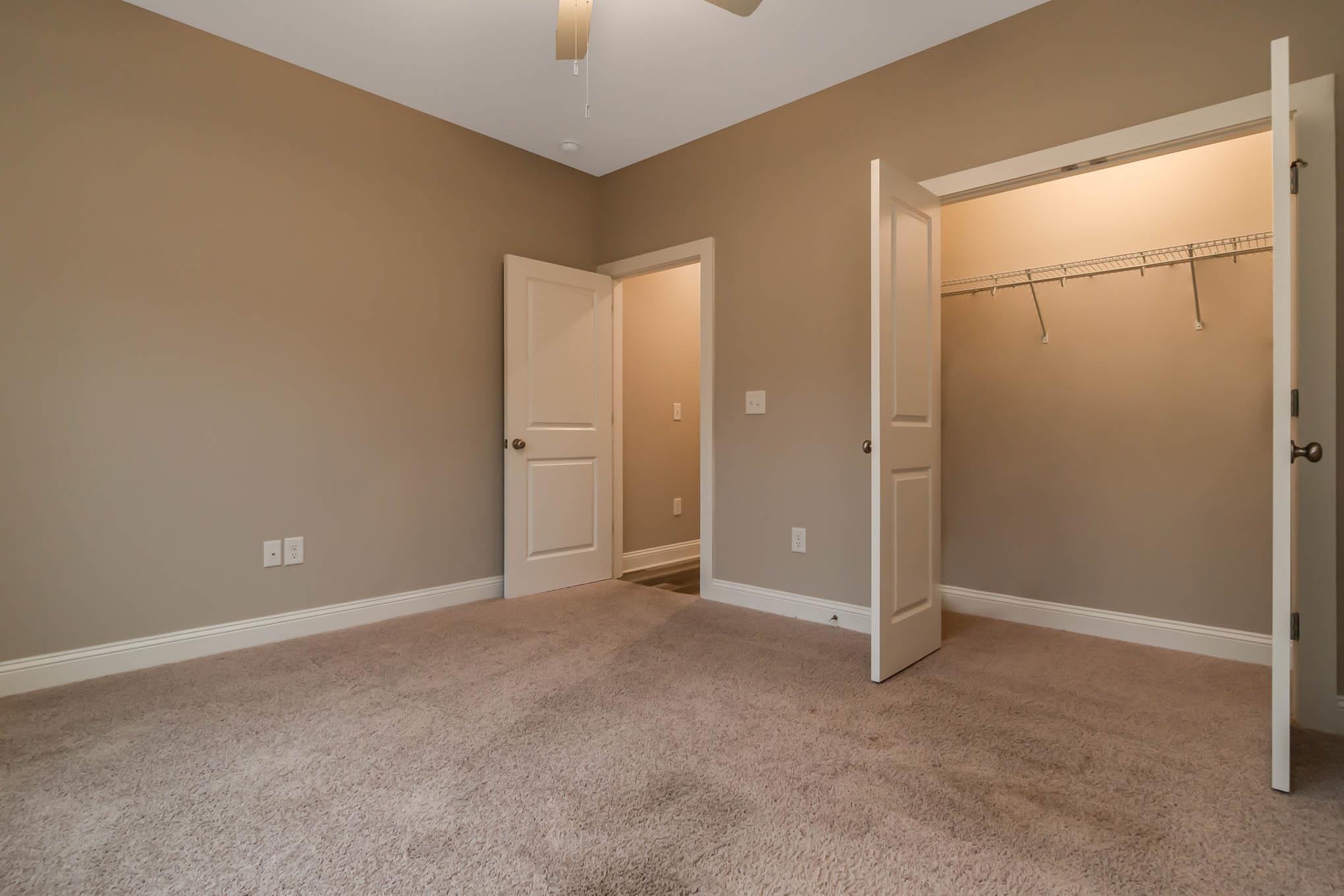 1529 Crooked Hook Rd. Property Photo 7