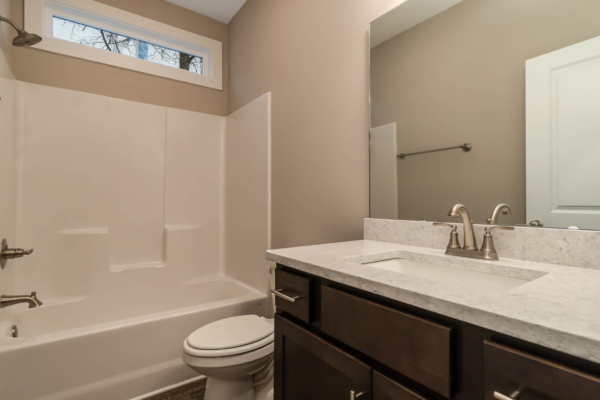 1529 Crooked Hook Rd. Property Photo 8