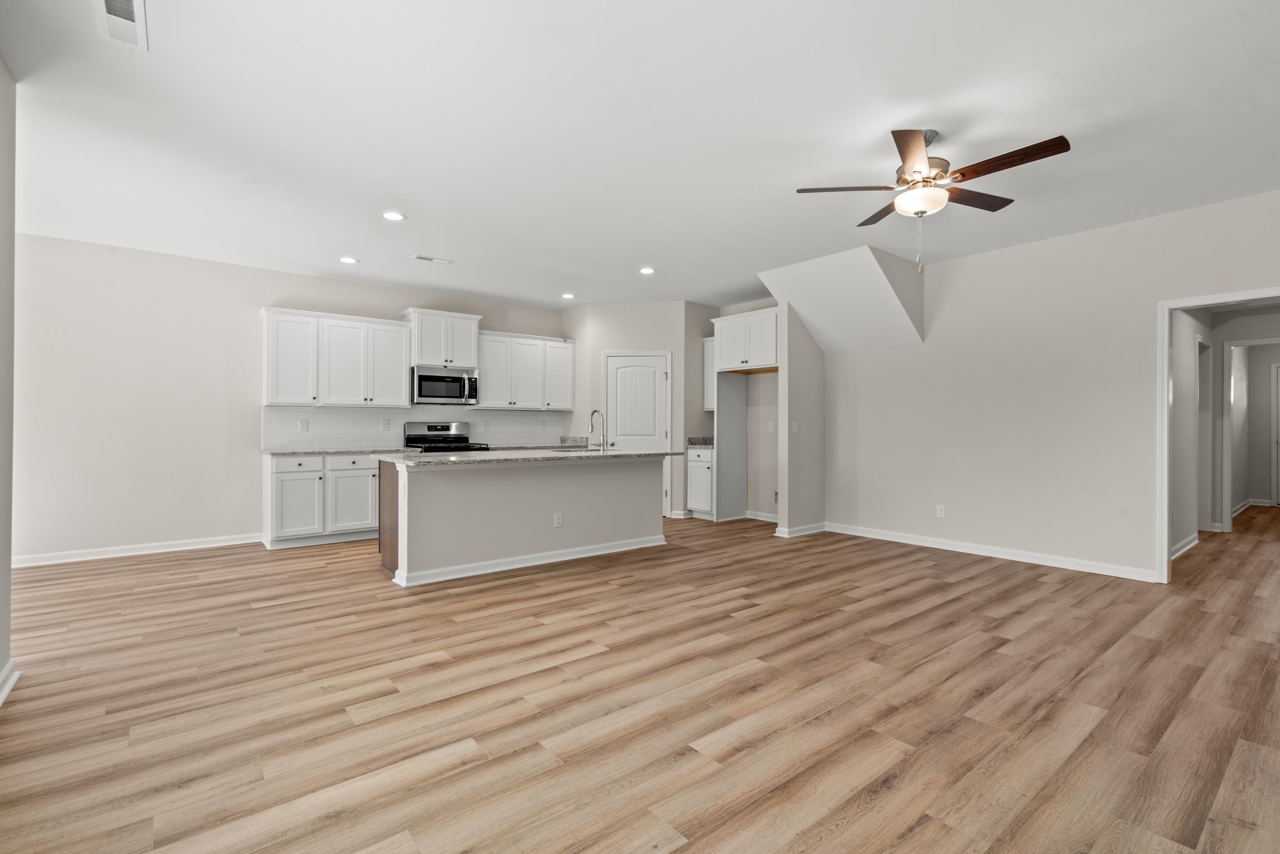 156 Stillbrook Dr. Property Photo 2