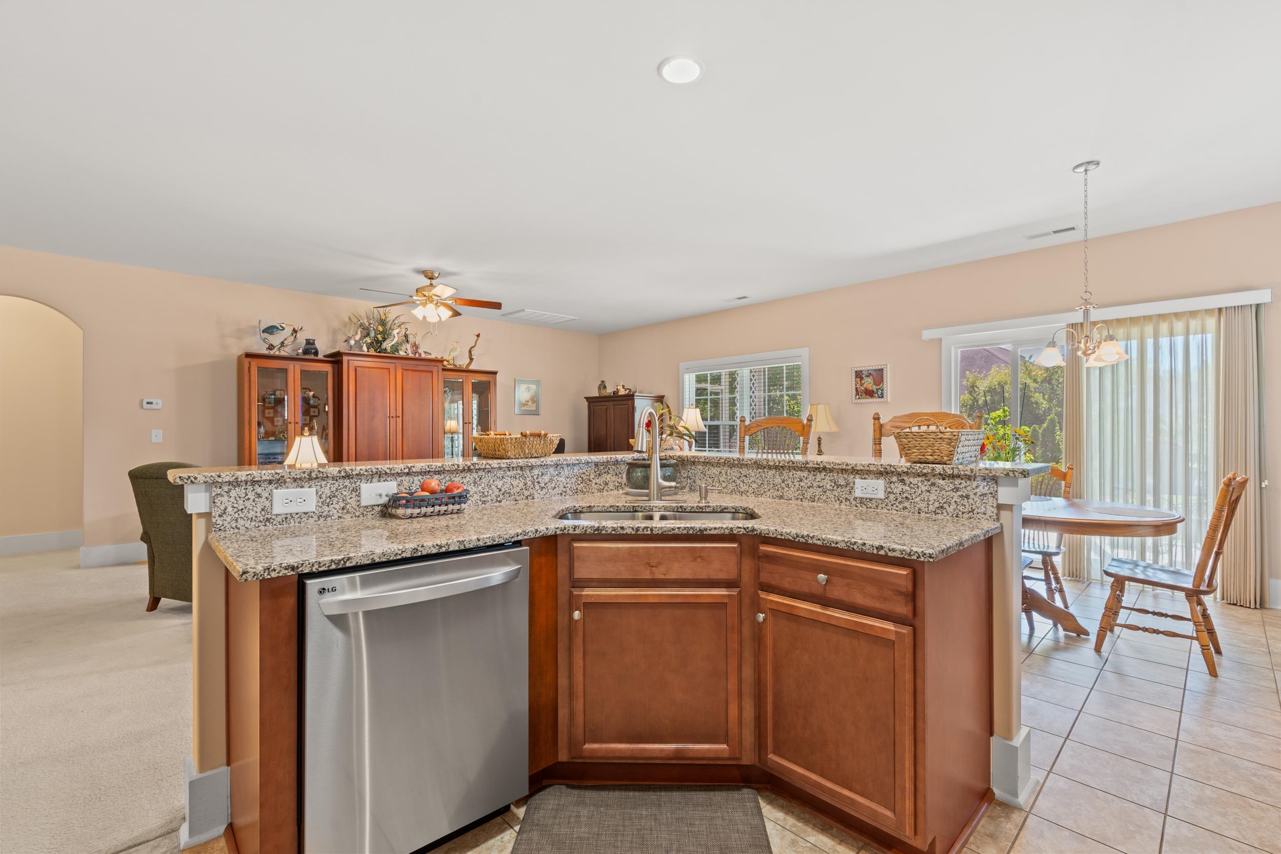 416 Retriever Ct. Property Photo 14