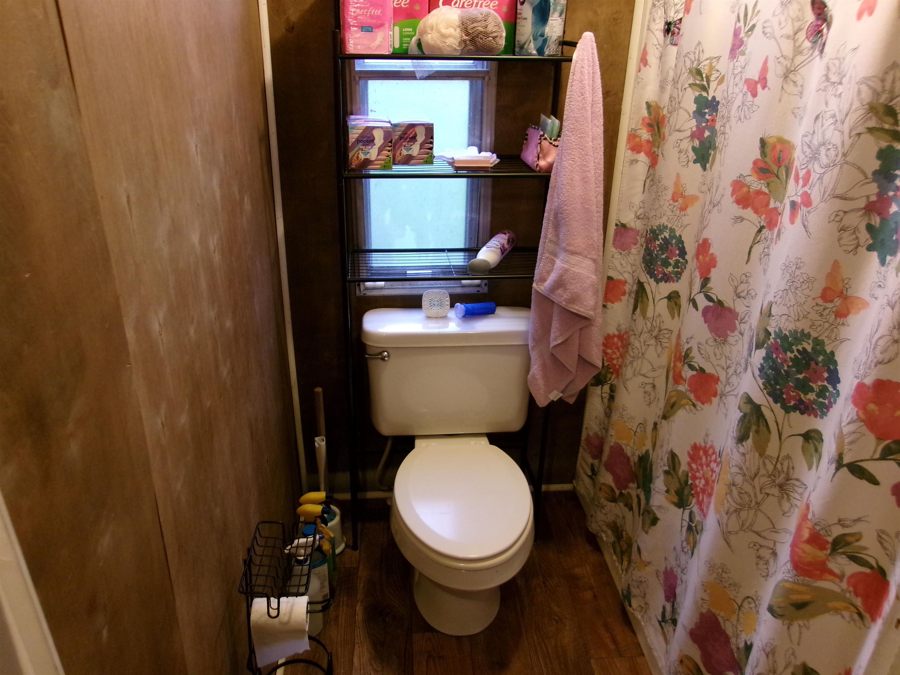 203 Chase St. Property Photo 4