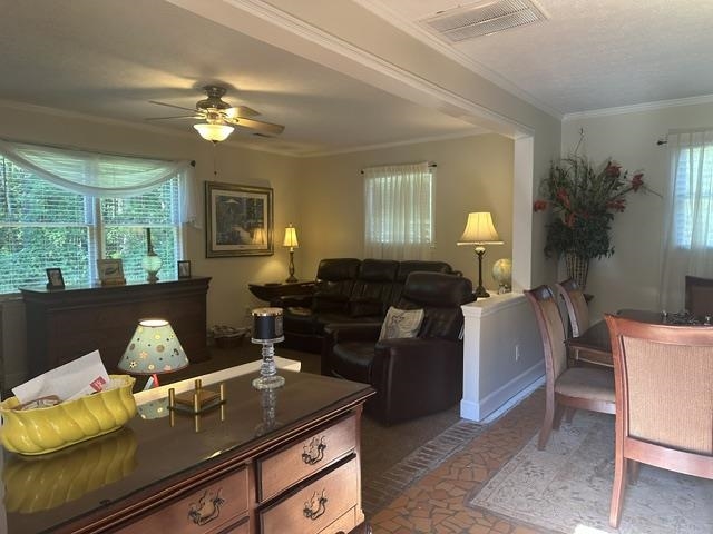 6147 Hughes Ln. Property Photo 12