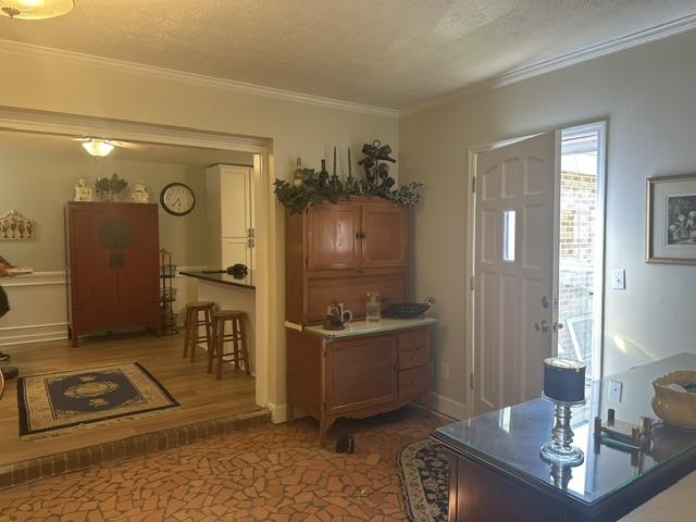 6147 Hughes Ln. Property Photo 14