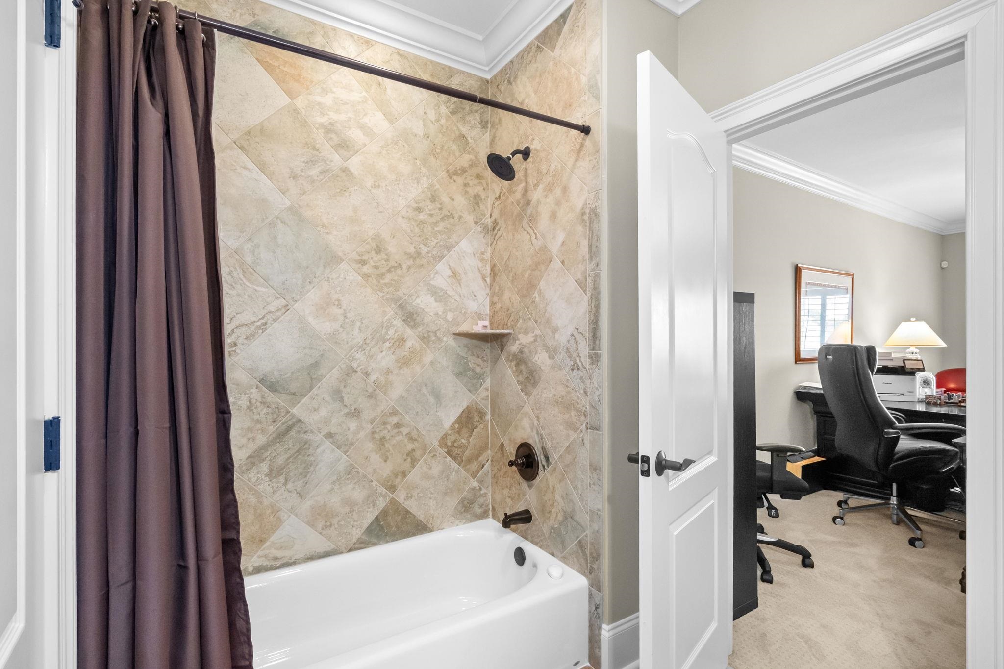 9785 Anchor Dr. Property Photo 43