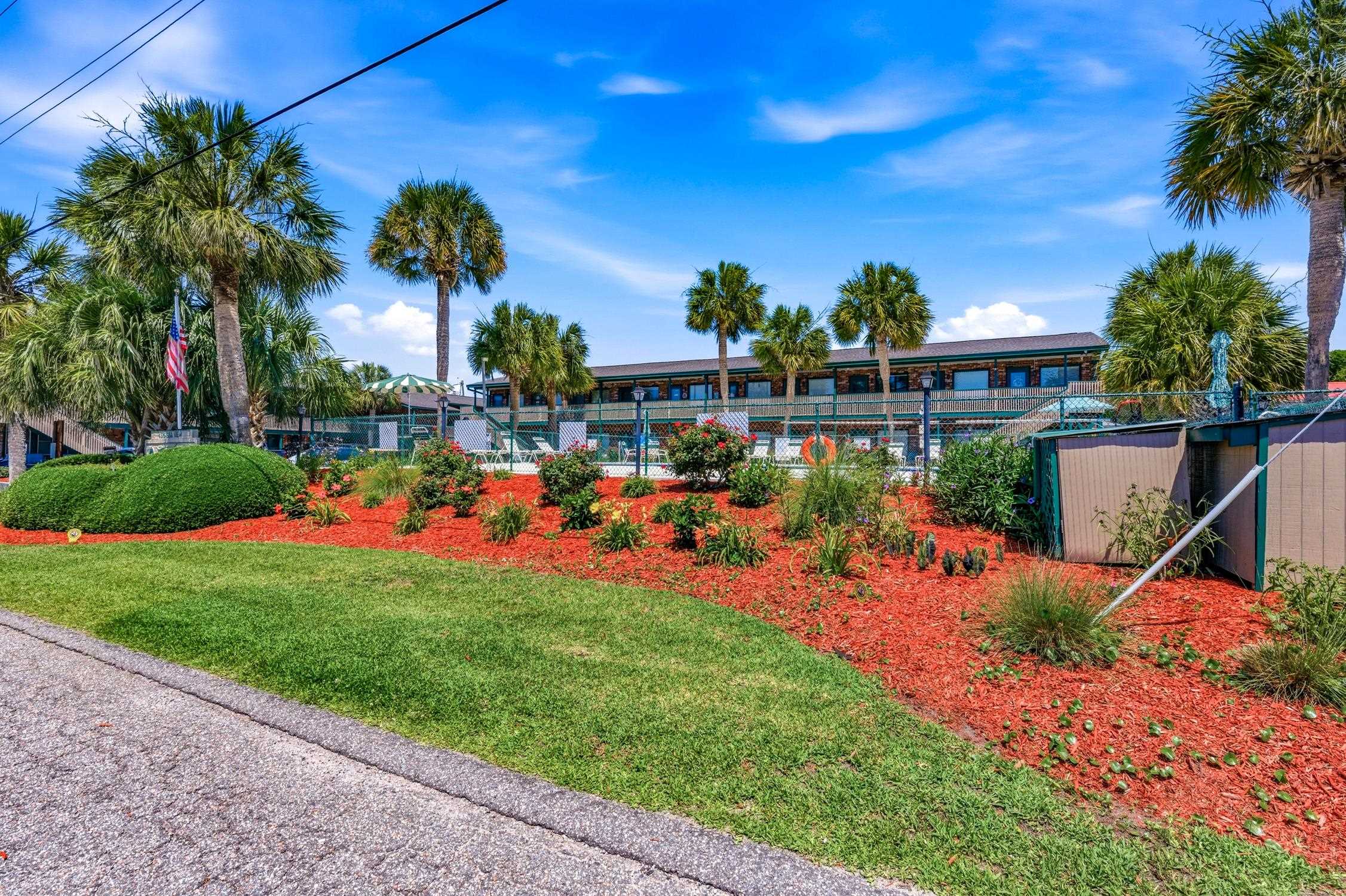4516 Seaview St. Property Photo 4