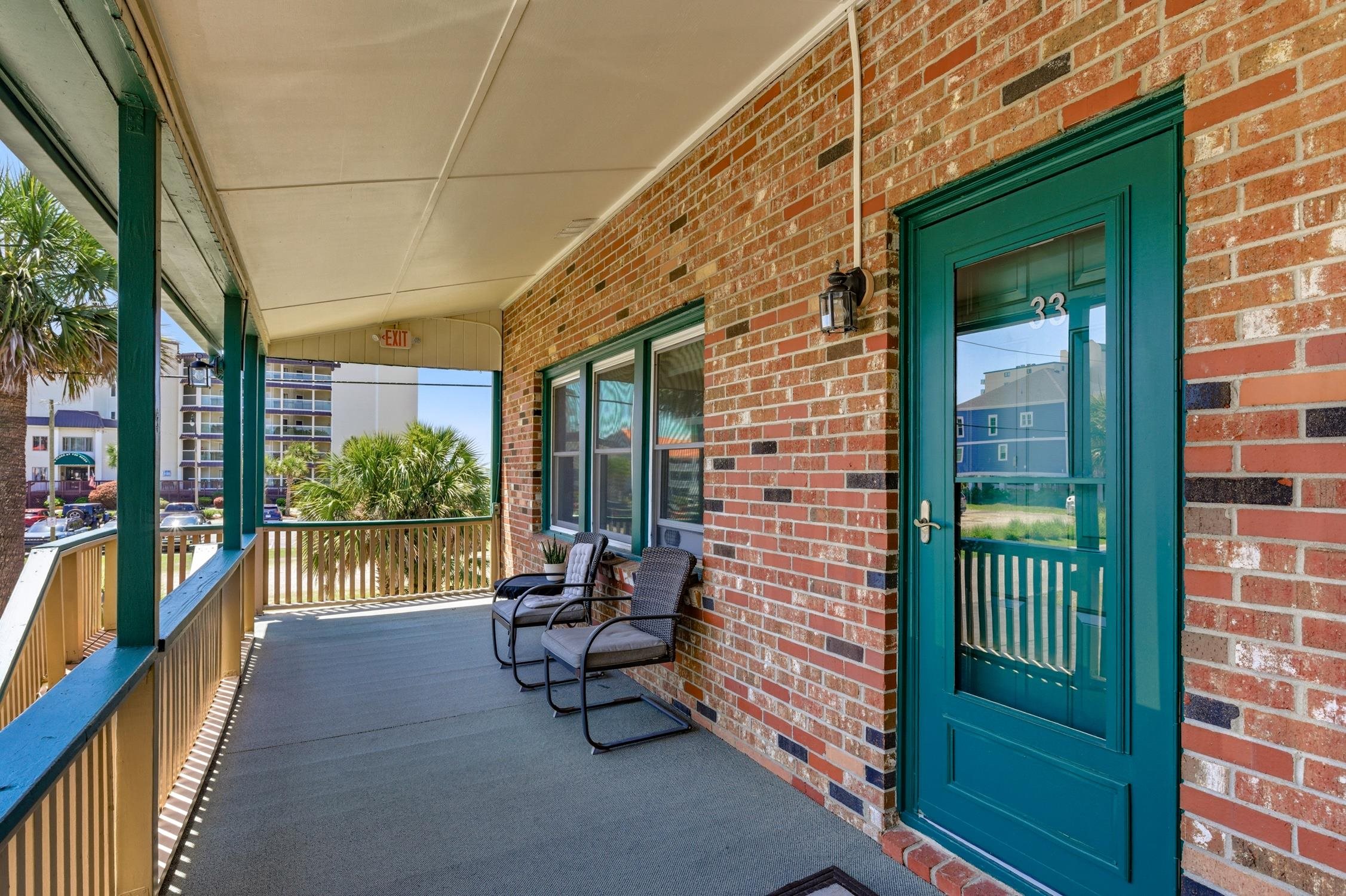 4516 Seaview St. Property Photo 5