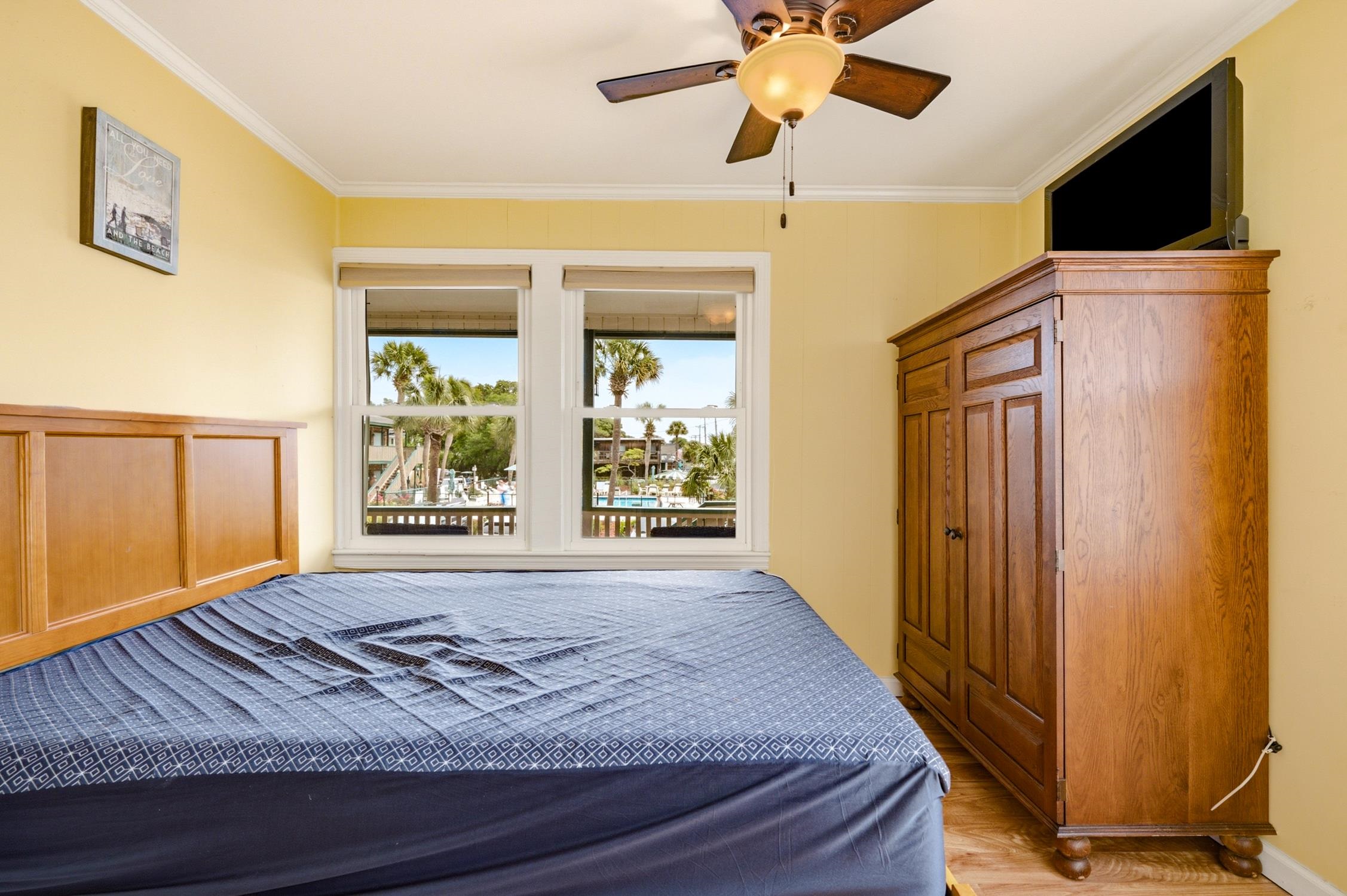 4516 Seaview St. Property Photo 13