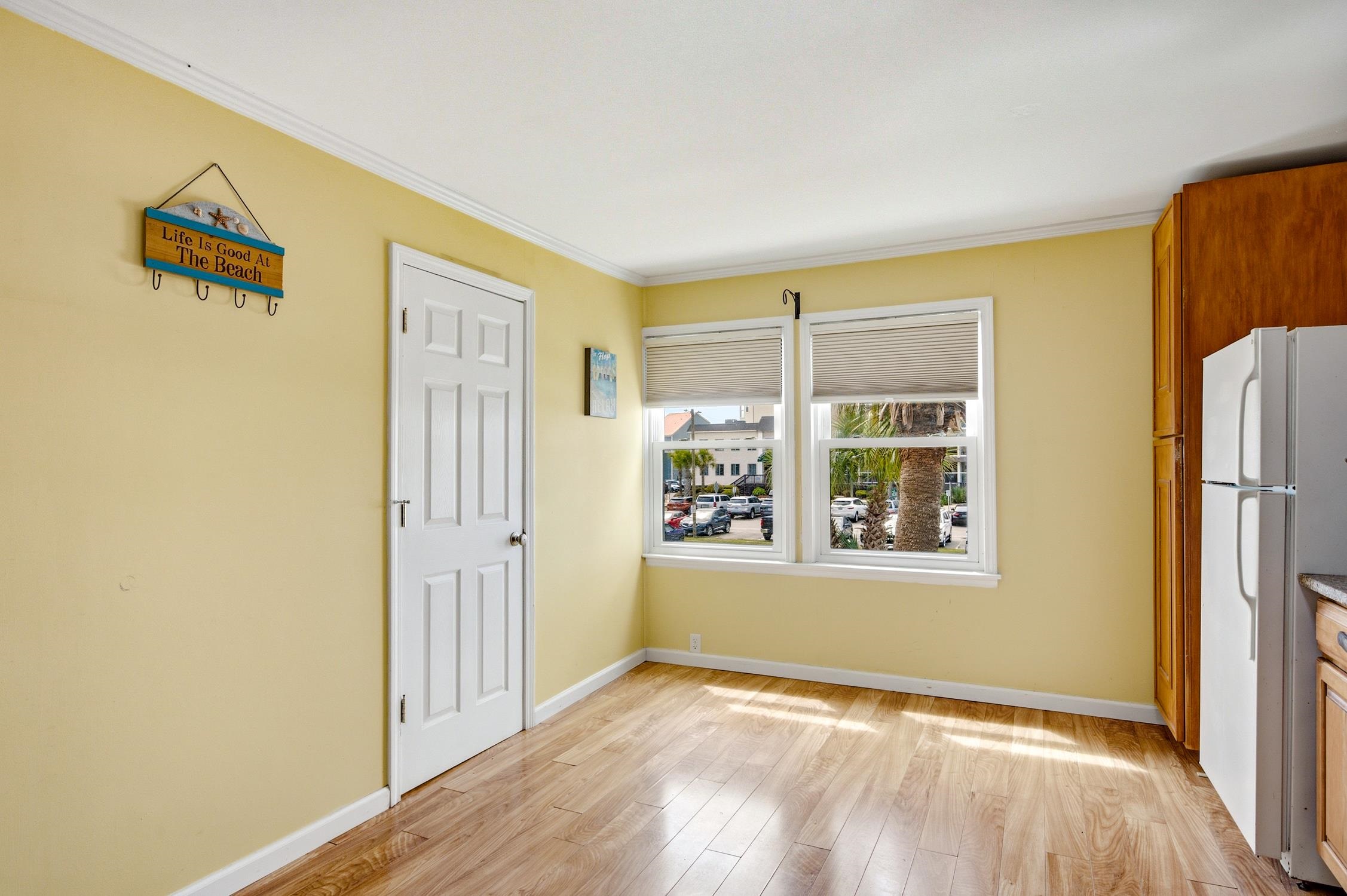 4516 Seaview St. Property Photo 19