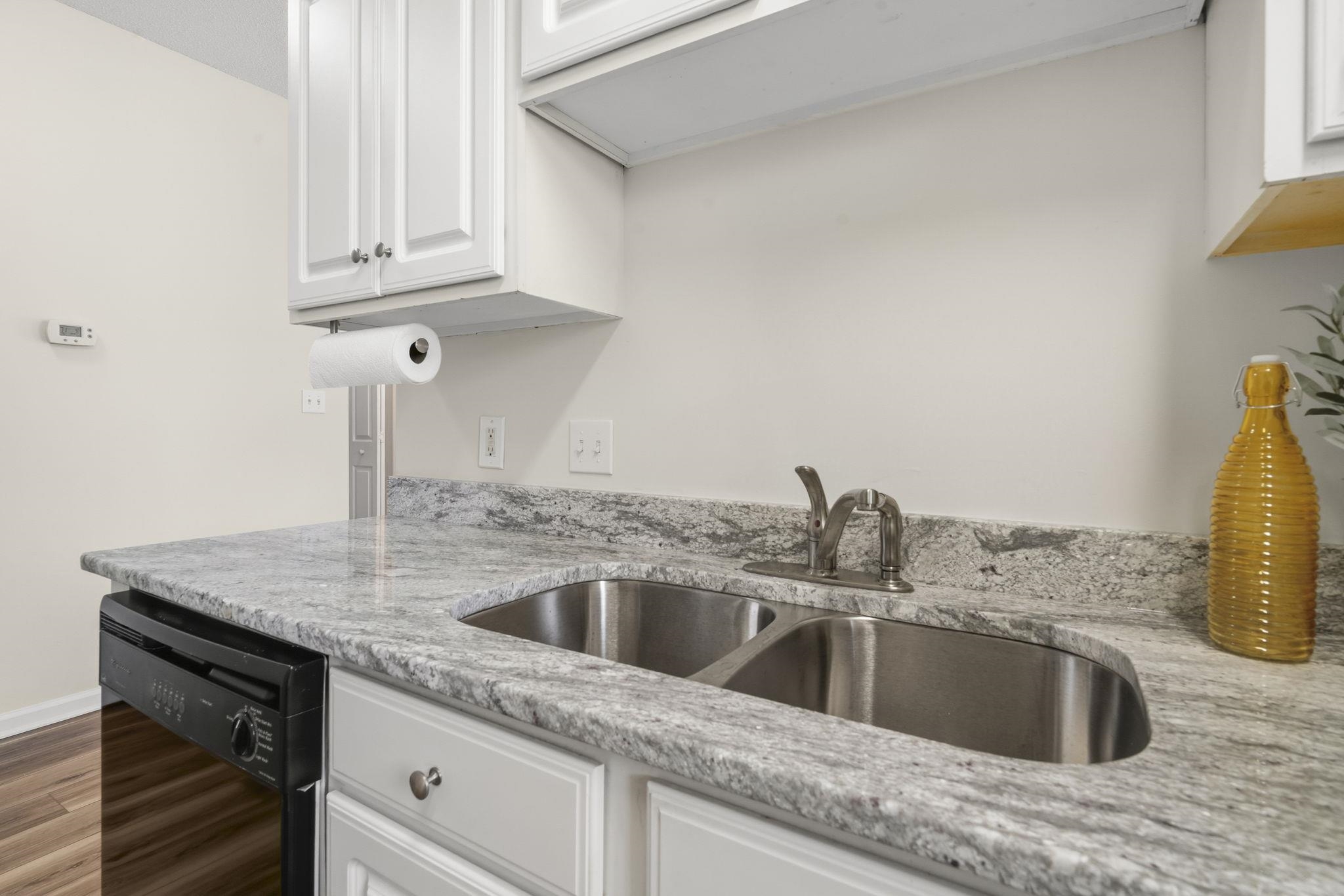 2050 Cross Gate Blvd. Property Photo 6