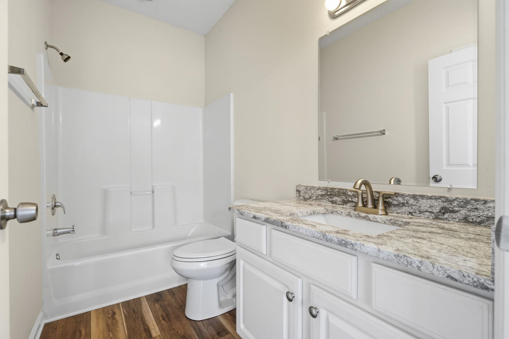 2050 Cross Gate Blvd. Property Photo 18
