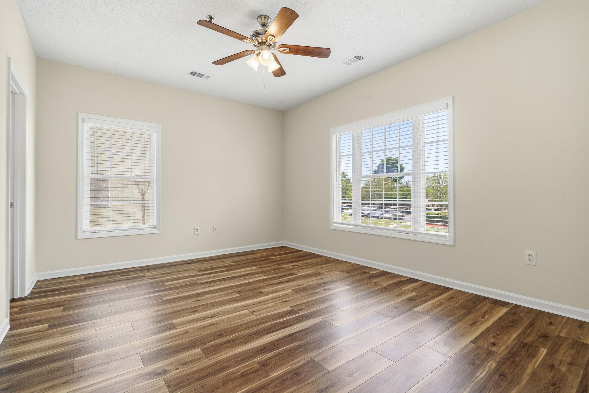 2050 Cross Gate Blvd. Property Photo 21