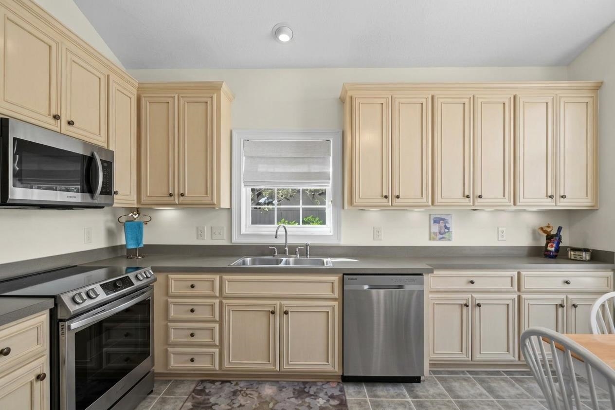 1521 Saint Thomas Circle Property Photo 4