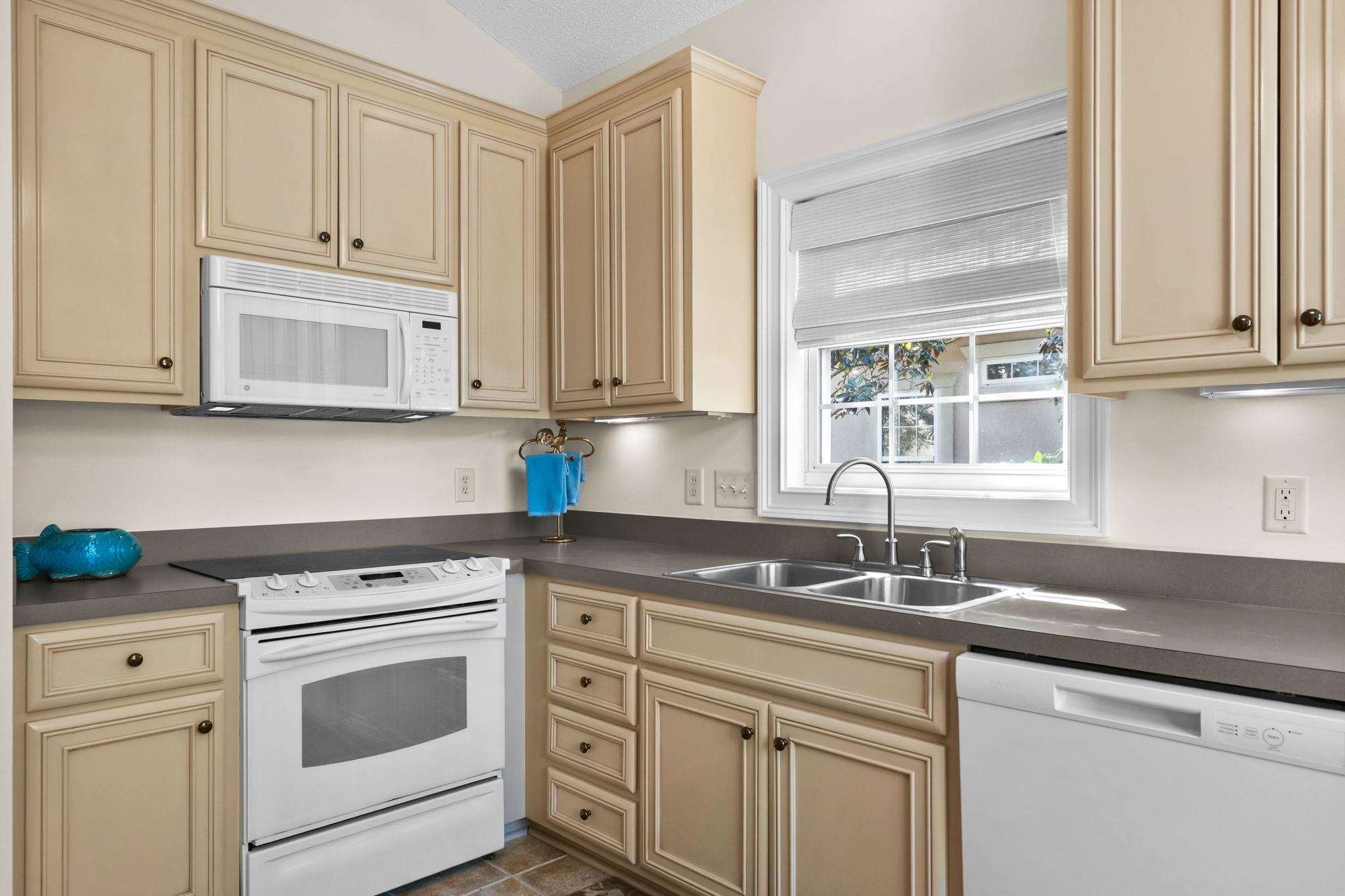 1521 Saint Thomas Circle Property Photo 13