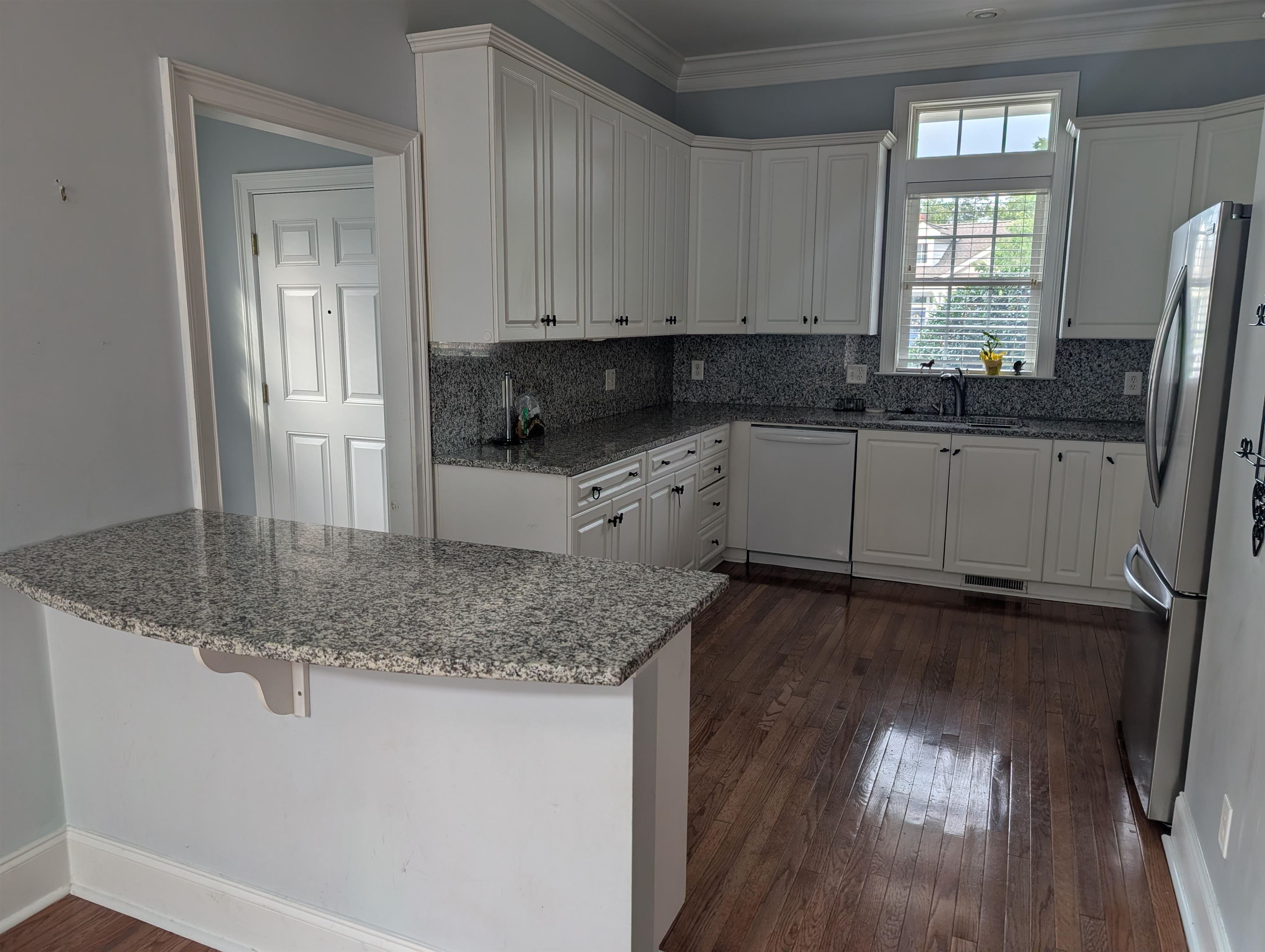 136 Cottage Ct. Property Photo 10