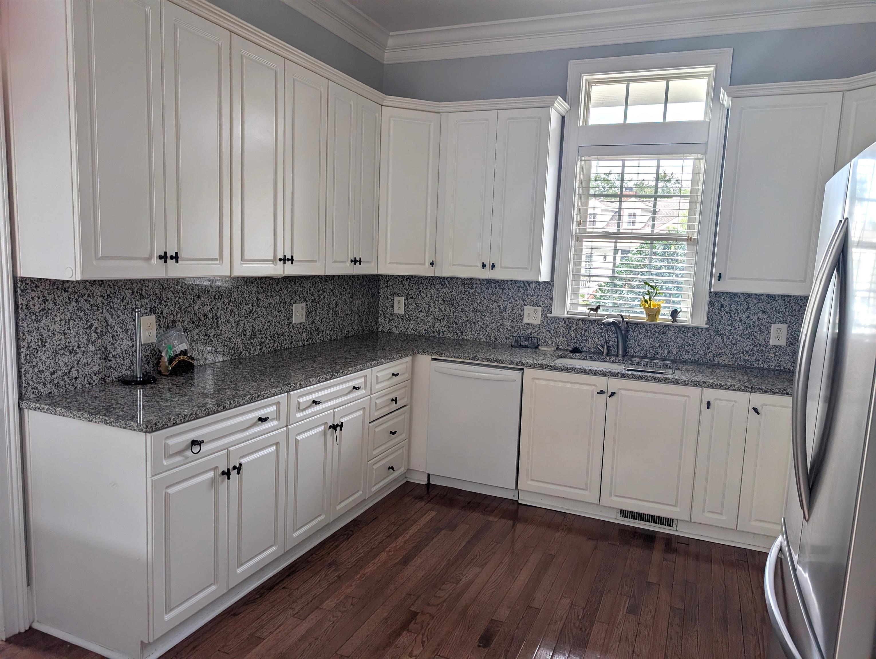136 Cottage Ct. Property Photo 12