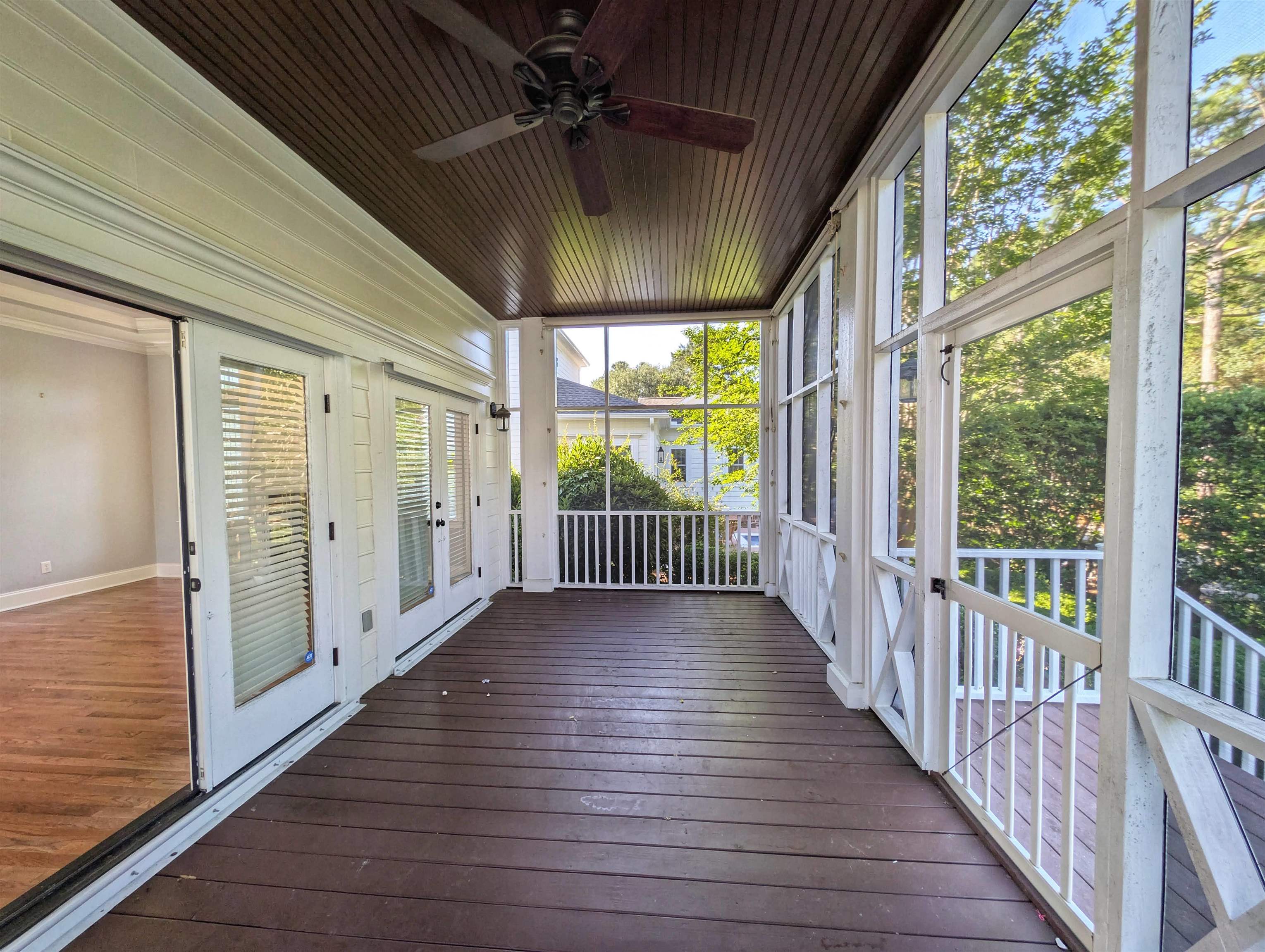 136 Cottage Ct. Property Photo 16