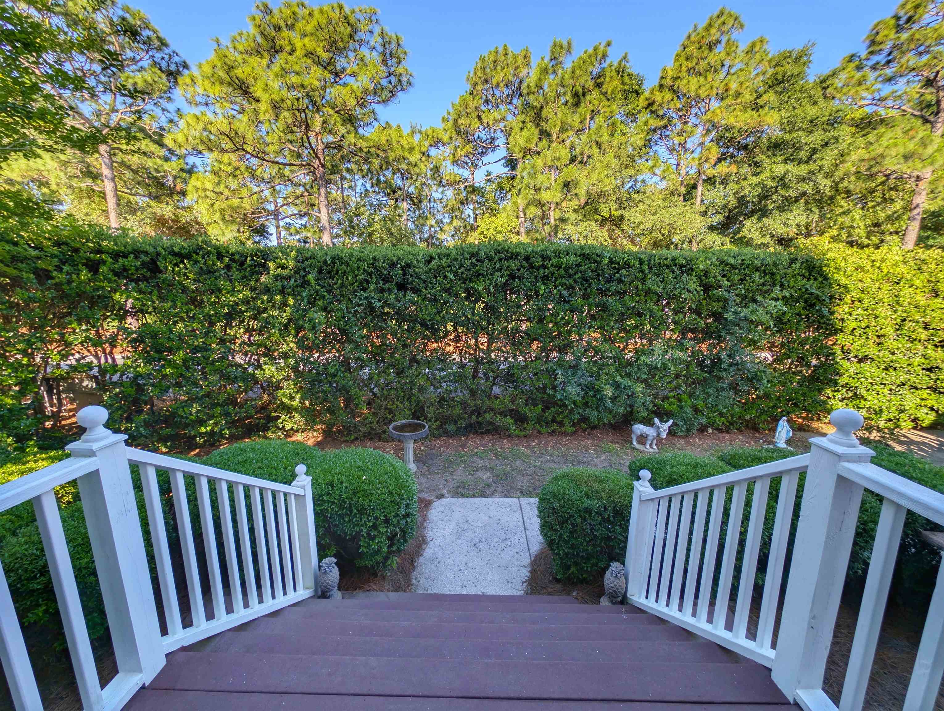136 Cottage Ct. Property Photo 18