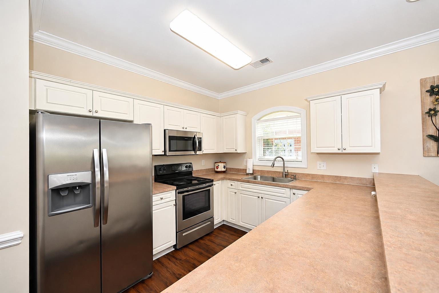4140 Hibiscus Dr. Property Photo 5