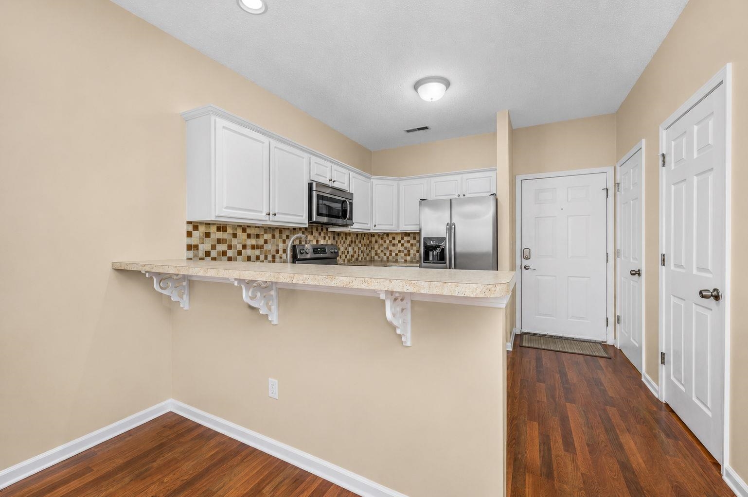 246 Sun Colony Blvd. Property Photo 6
