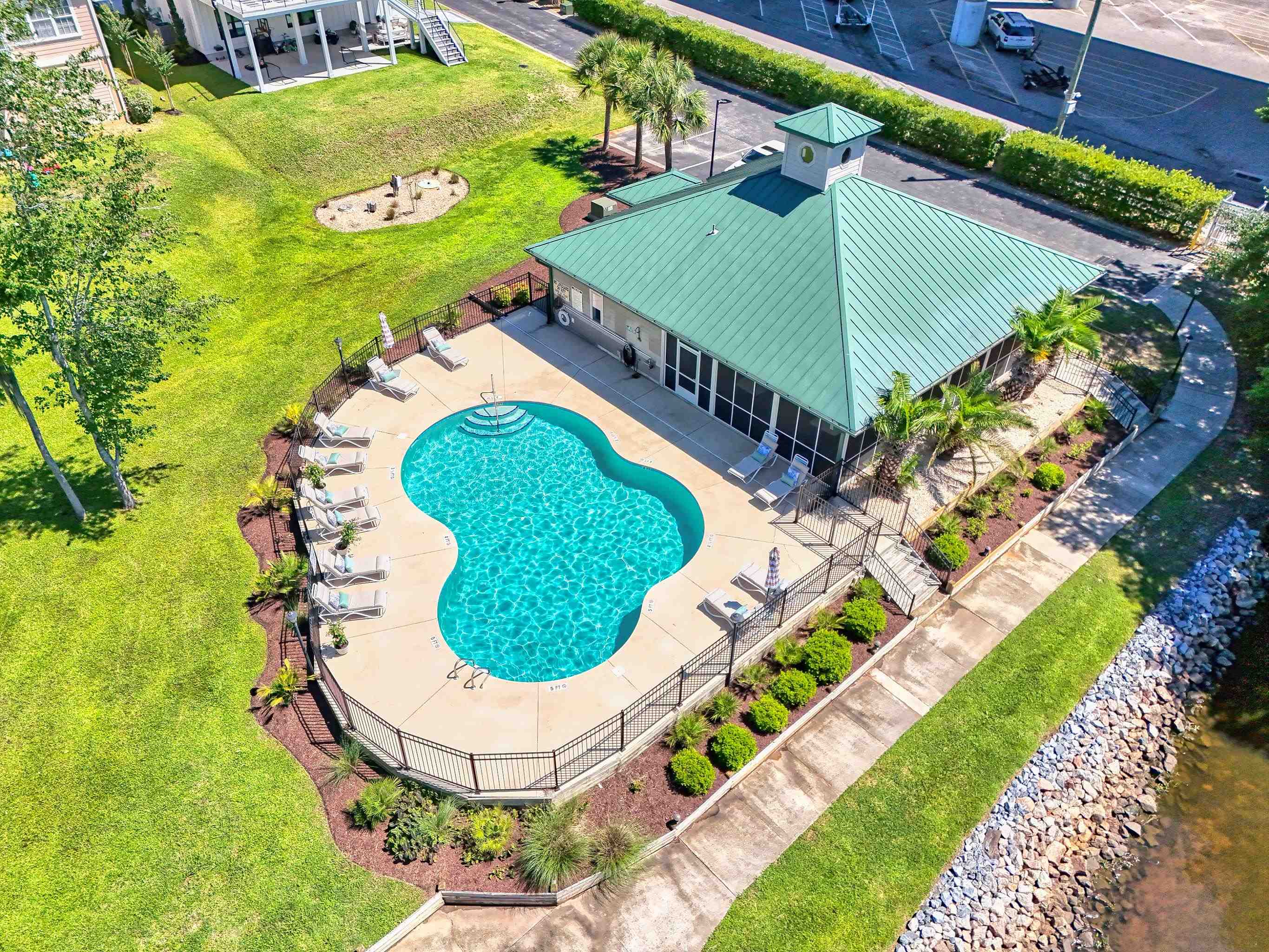100 Harbor Oaks Dr. Property Photo 5
