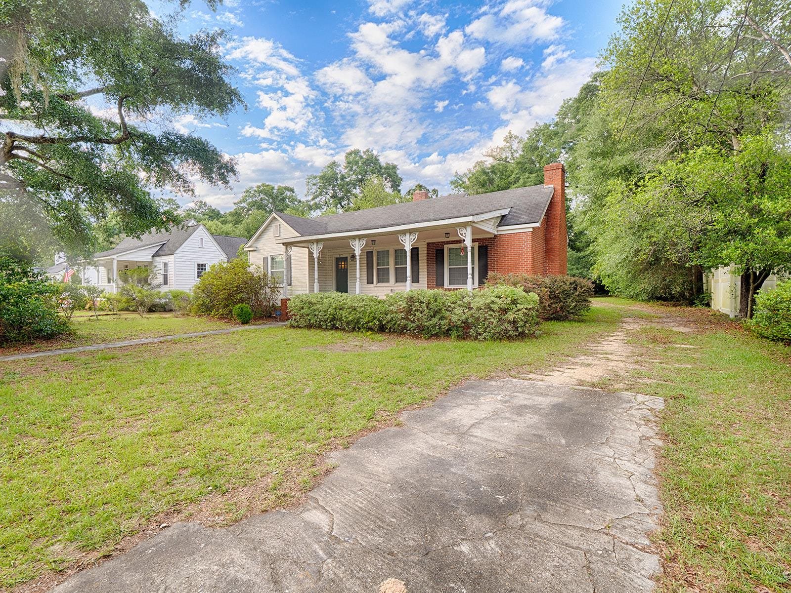 117 Cooper St. Property Photo 3