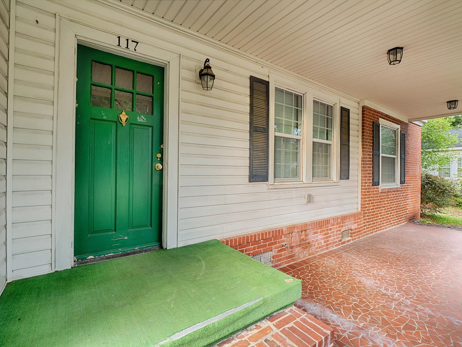 117 Cooper St. Property Photo 9