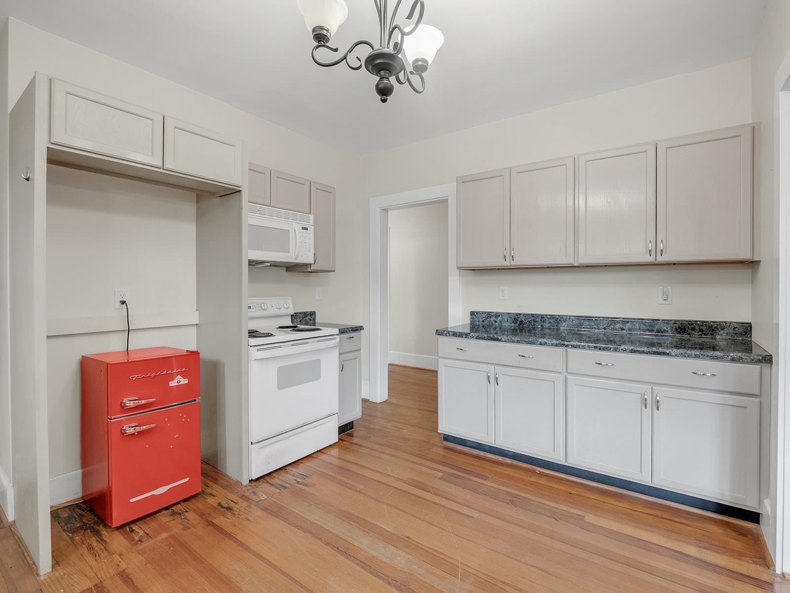 117 Cooper St. Property Photo 23