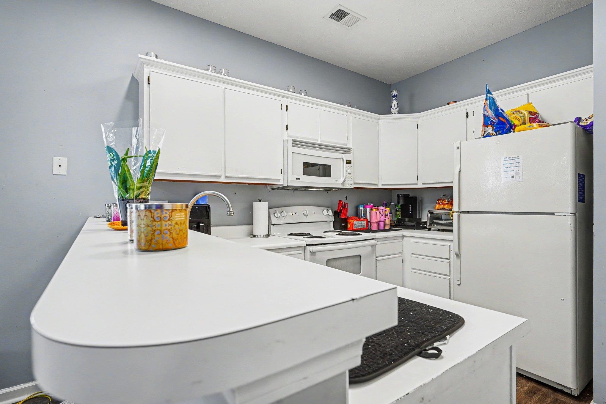 504 River Oaks Dr. Property Photo 5