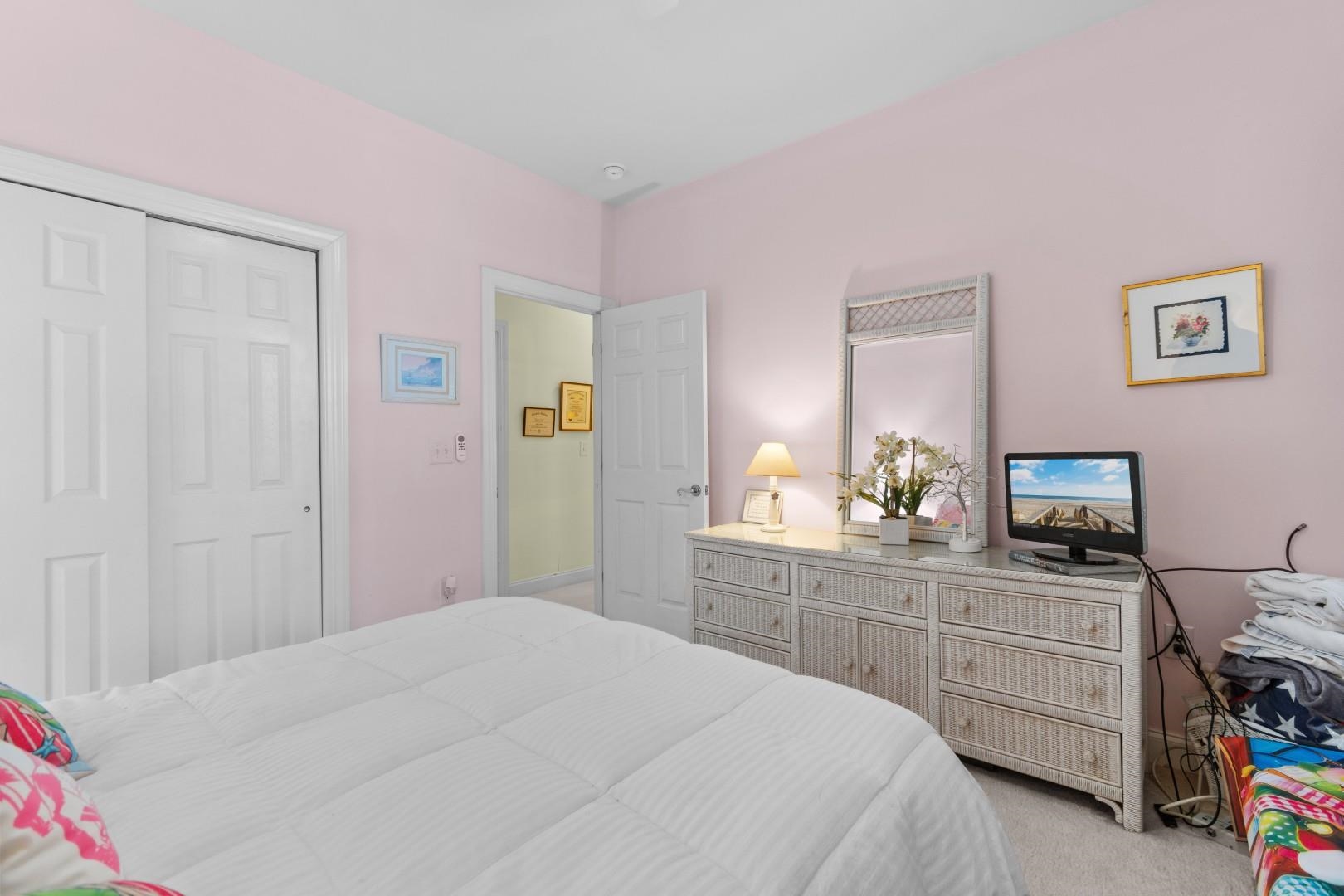 700 Pickering Dr. Property Photo 20