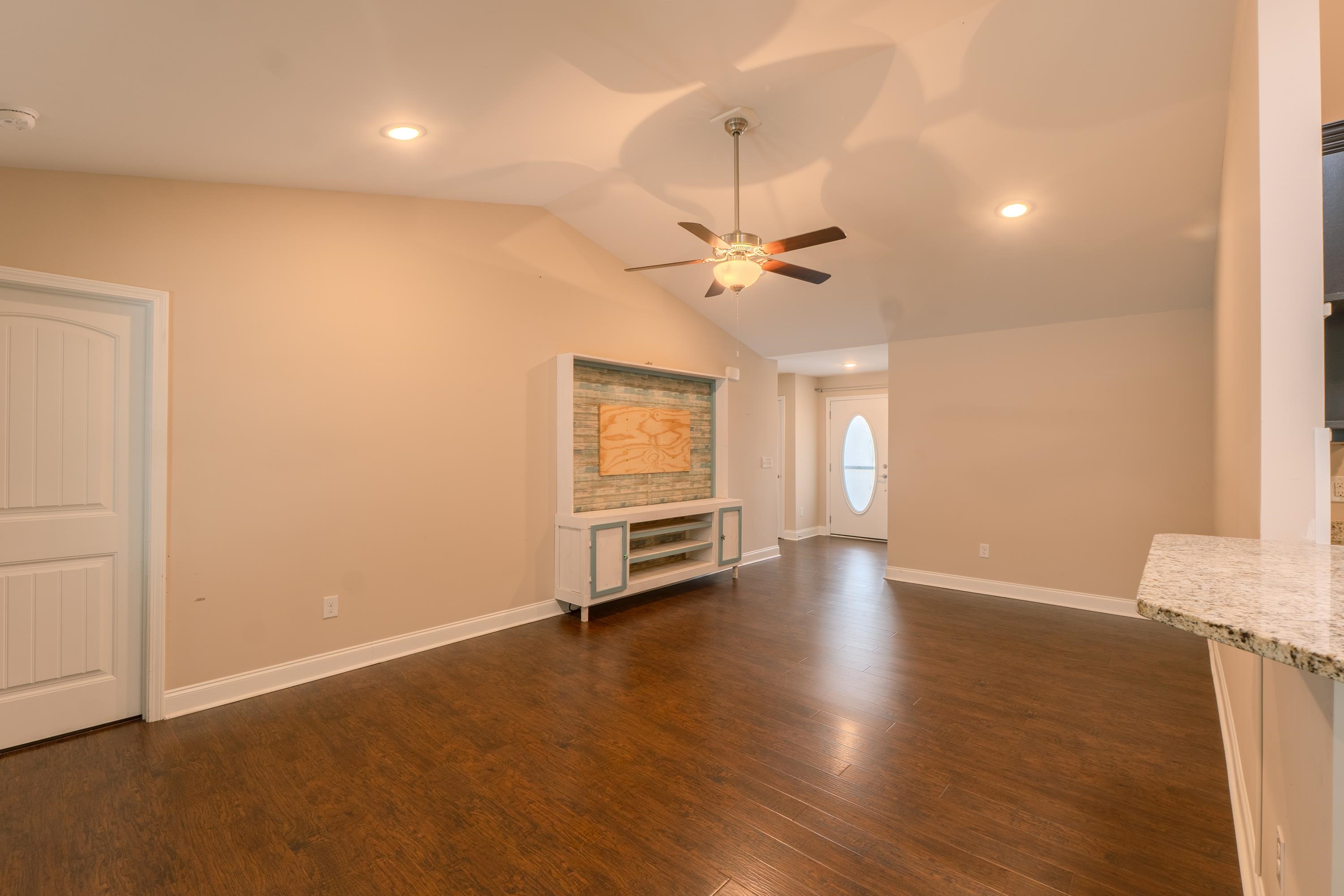373 Sun Colony Blvd. Property Photo 8
