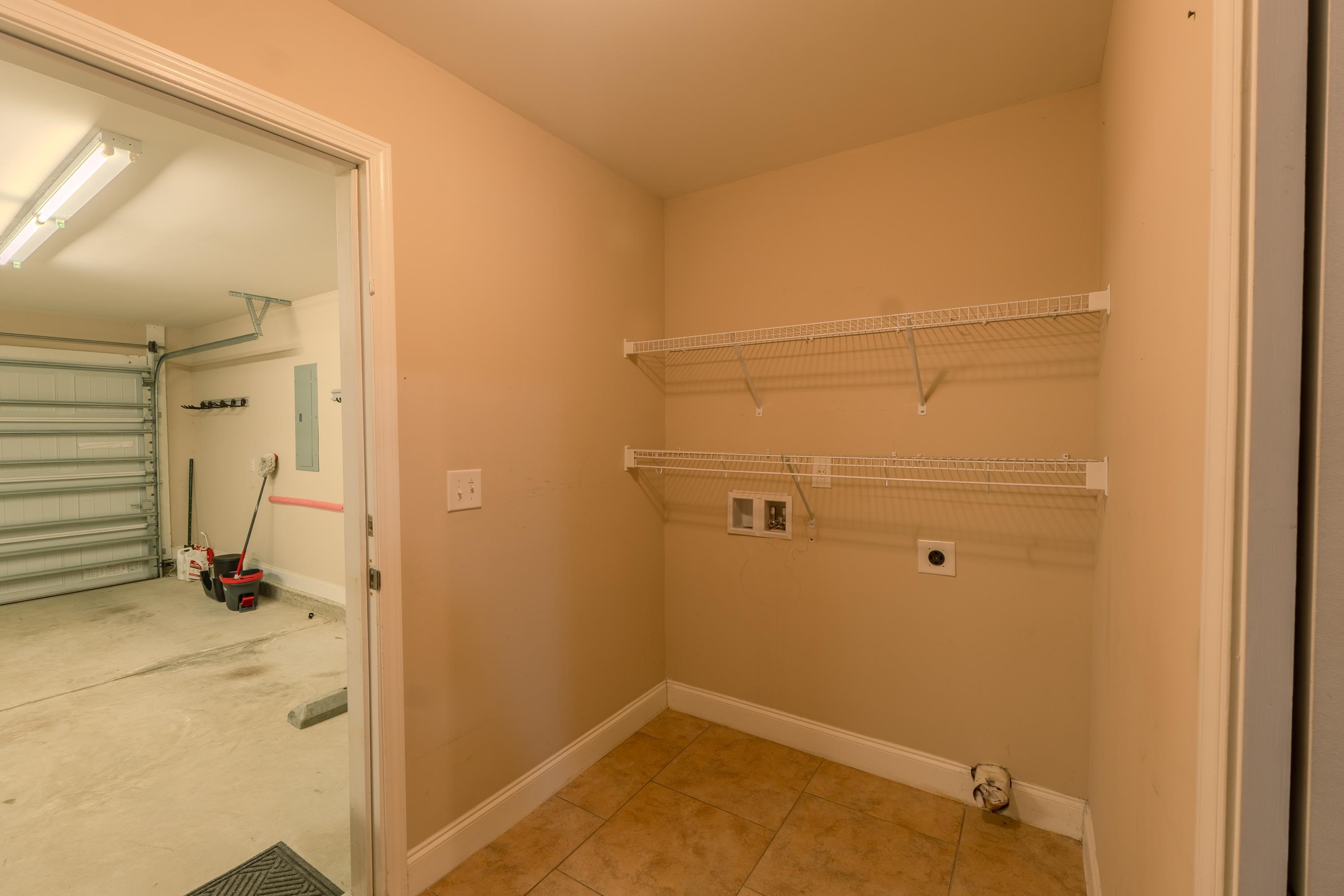373 Sun Colony Blvd. Property Photo 13