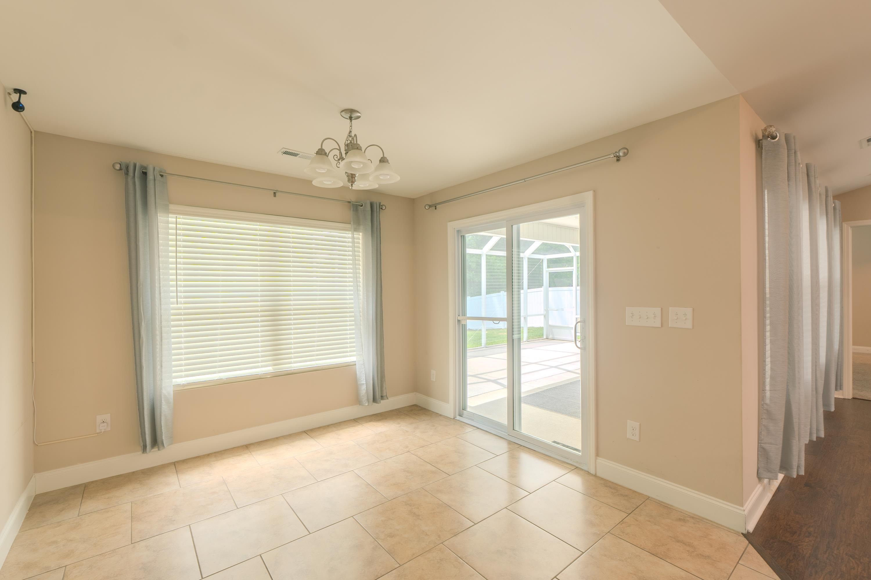 373 Sun Colony Blvd. Property Photo 14