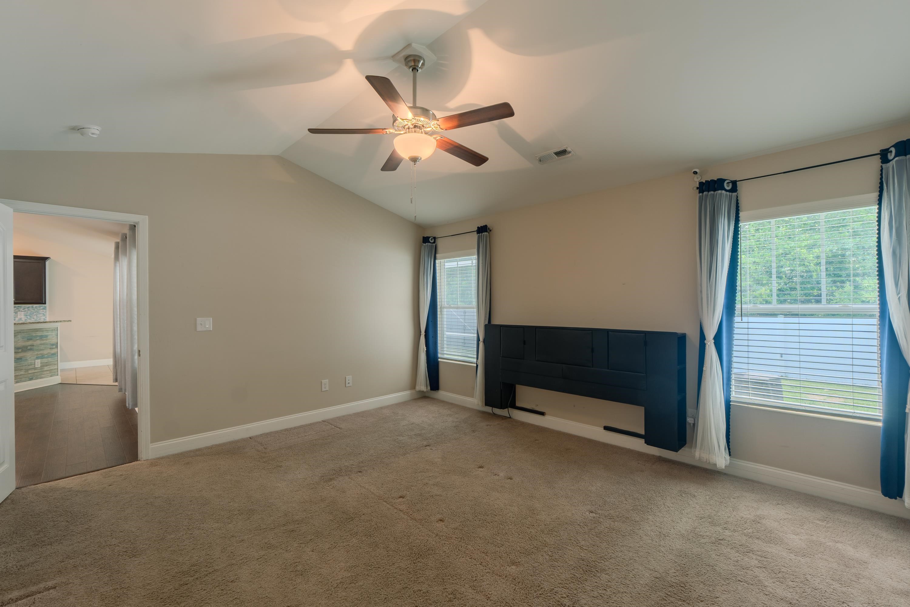 373 Sun Colony Blvd. Property Photo 15