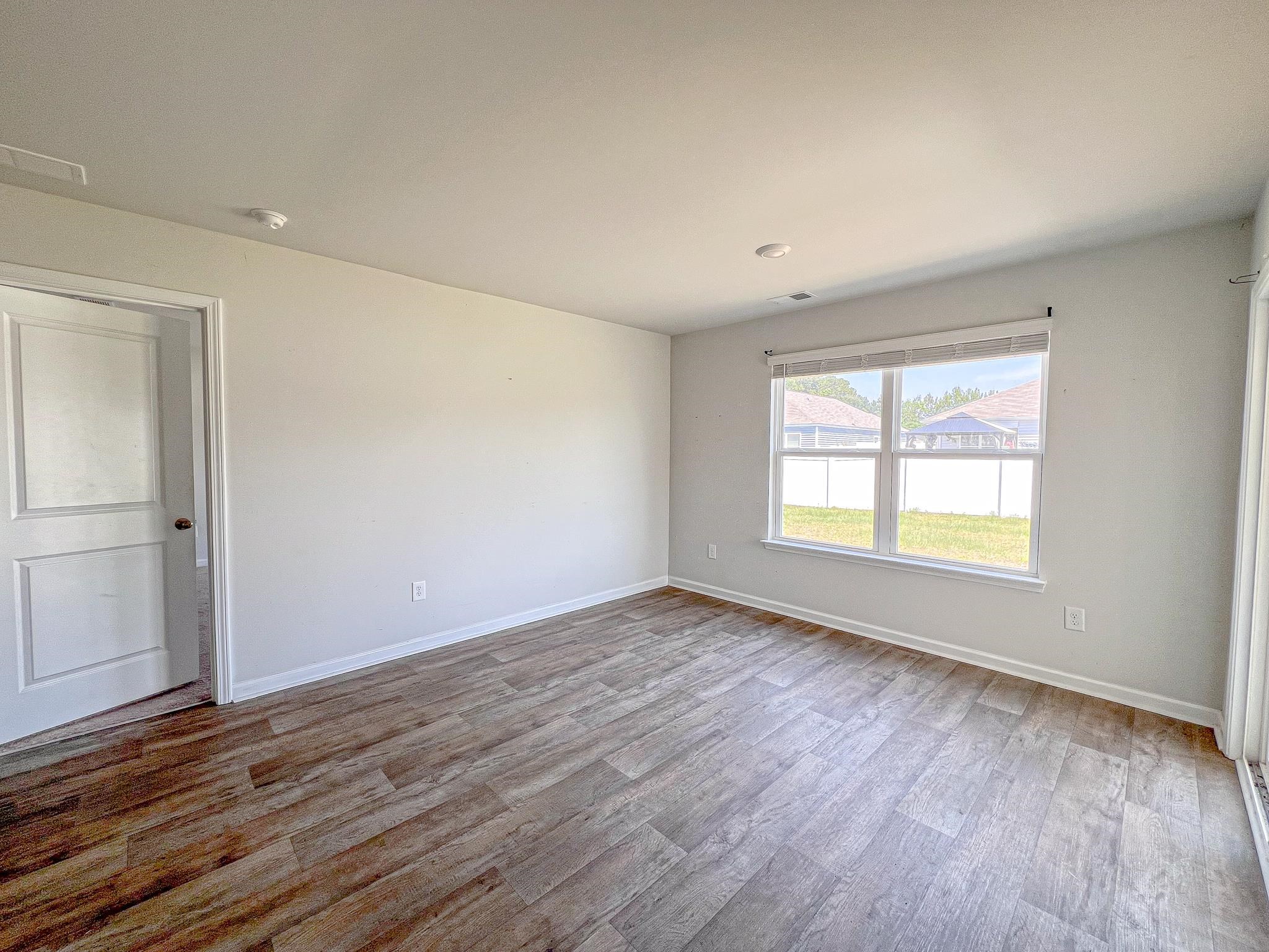 339 Spruce Pine Way Property Photo 7