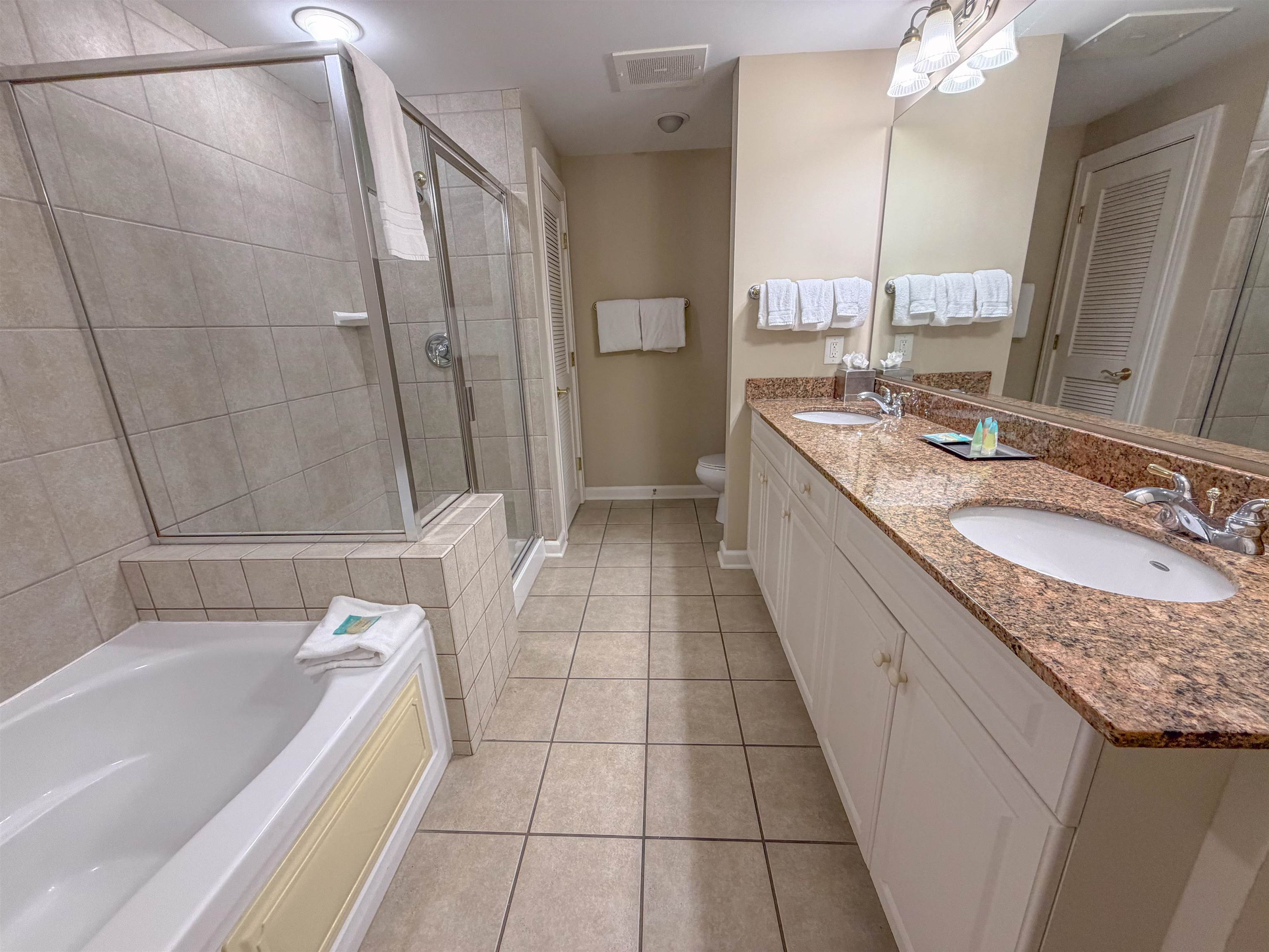 9994 Beach Club Dr. Property Photo 17